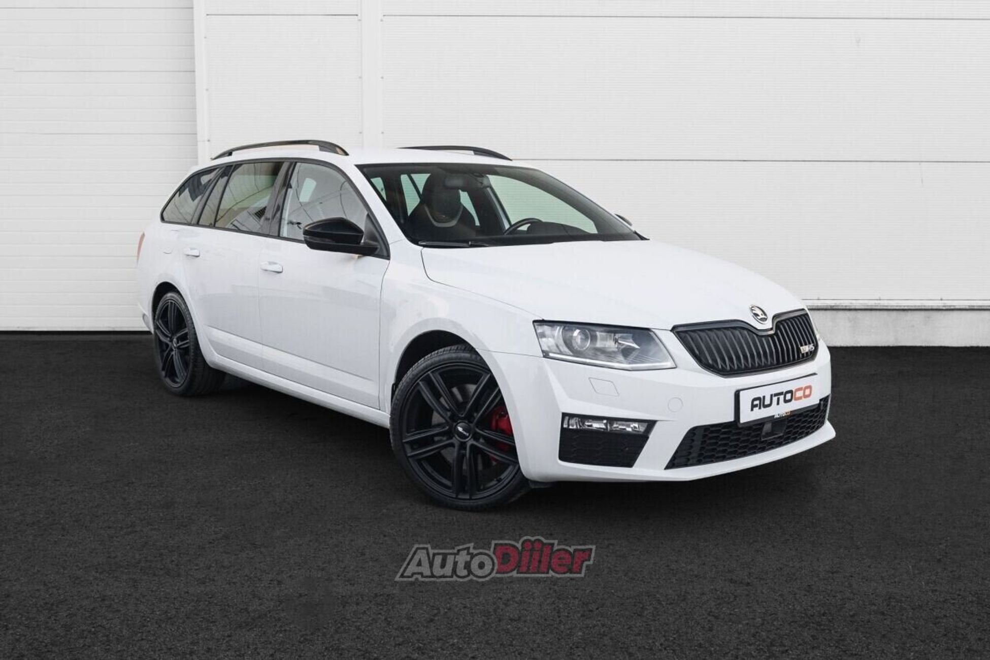 Skoda Octavia Combi vRS 2.0 135kW 2013, kuva 3/10