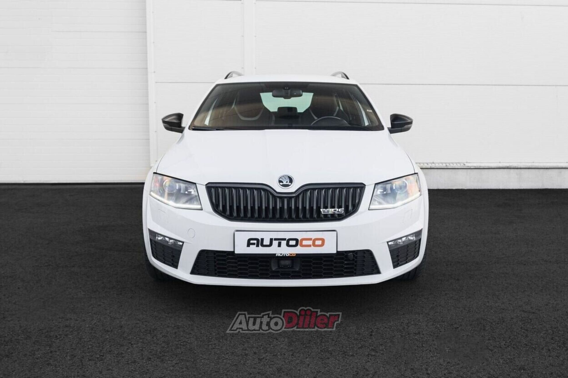 Skoda Octavia Combi vRS 2.0 135kW 2013, kuva 2/10