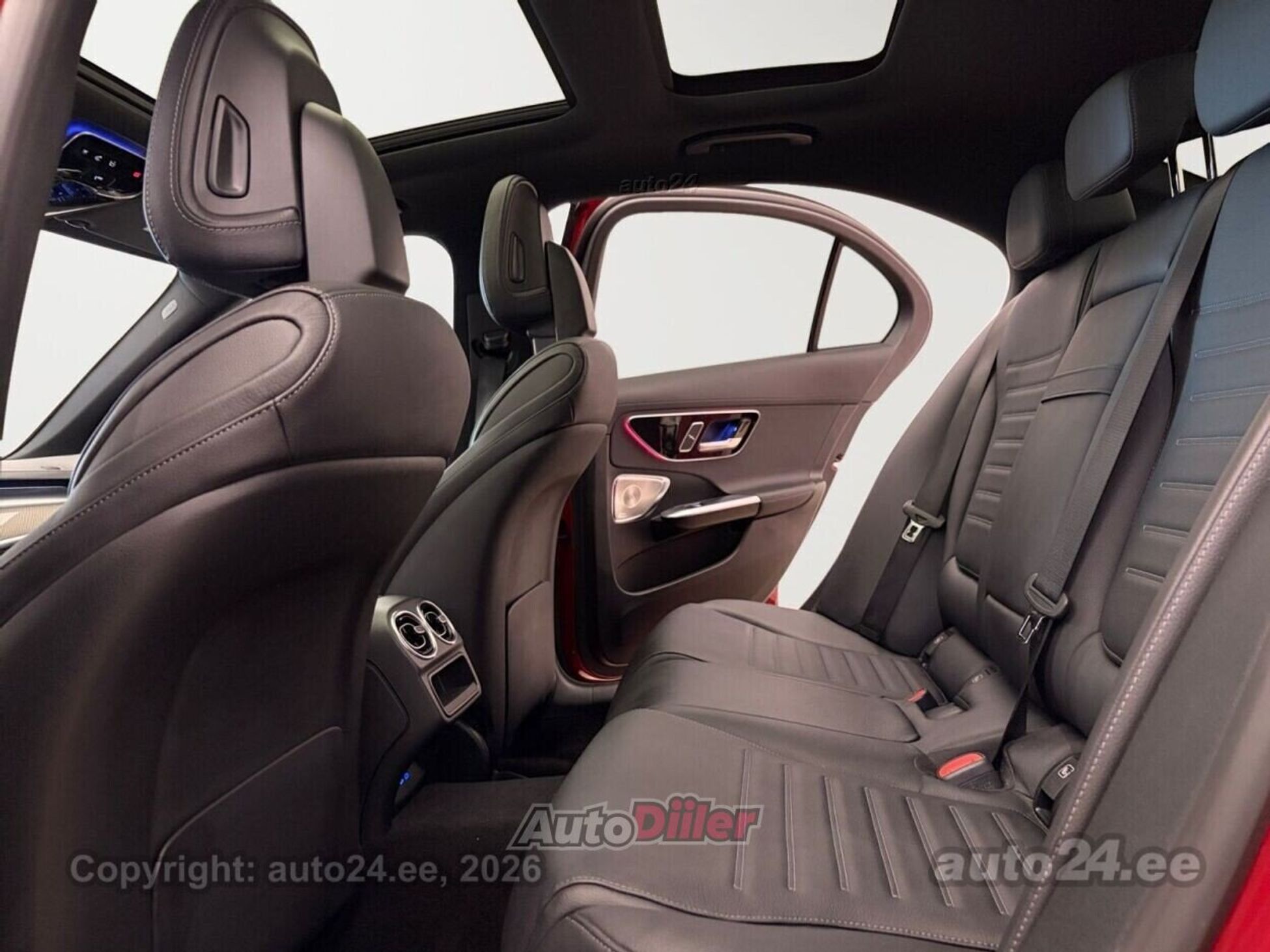 Mercedes-Benz C 300 2024, photo 6/10
