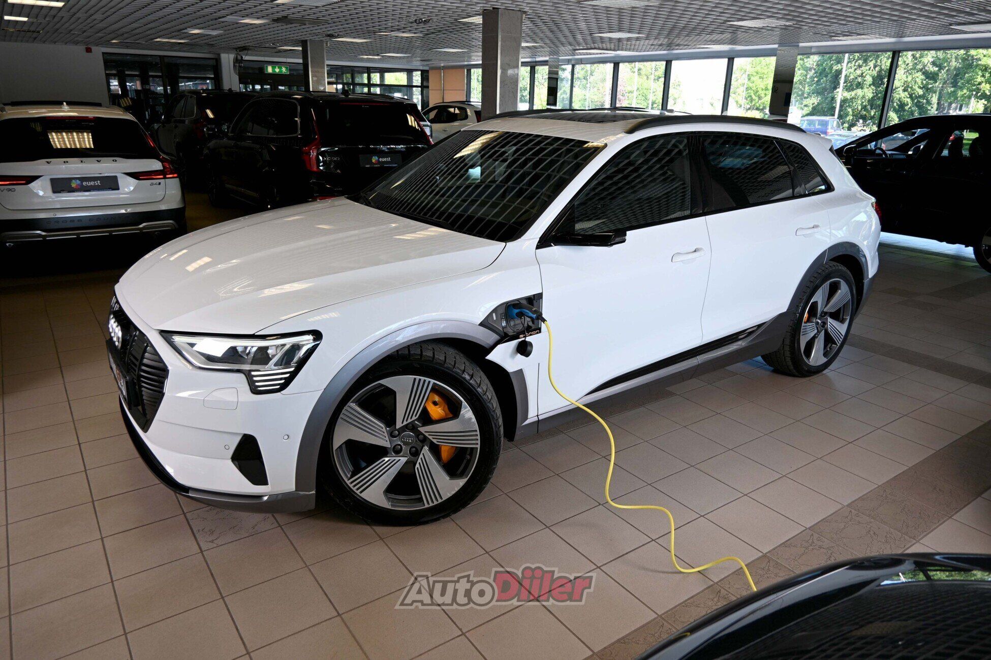 Audi e-tron 2020, photo 6/10