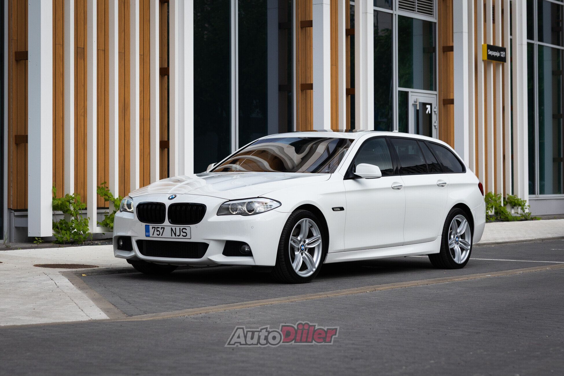 BMW 530