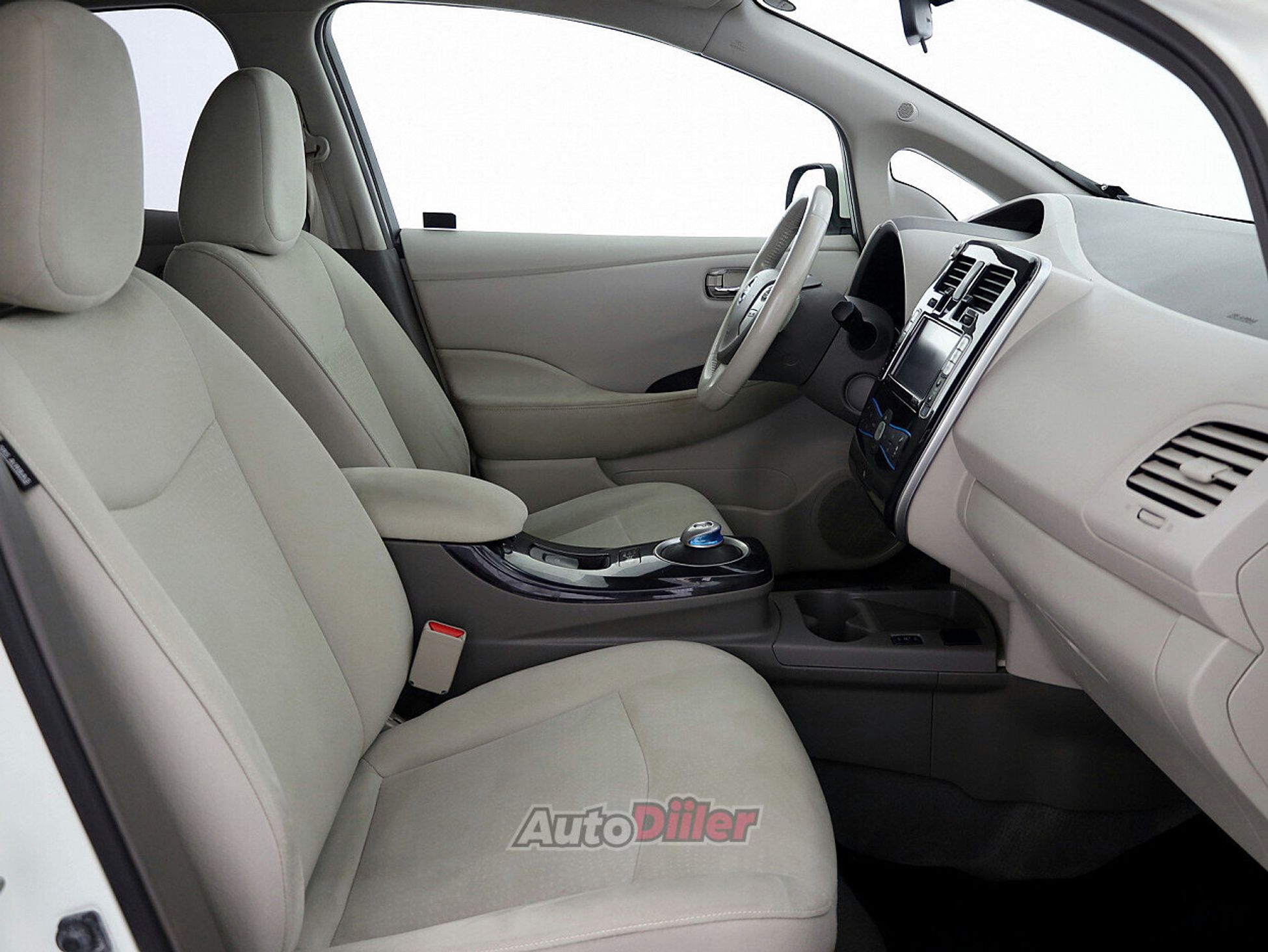 Nissan Leaf 80kW 2012, kuva 6/9