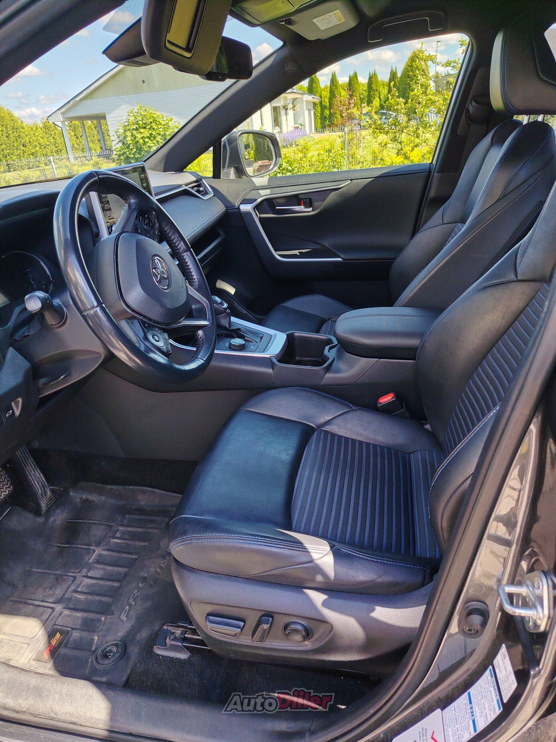 Toyota RAV4 2.5 131kW 2022, kuva 7/10
