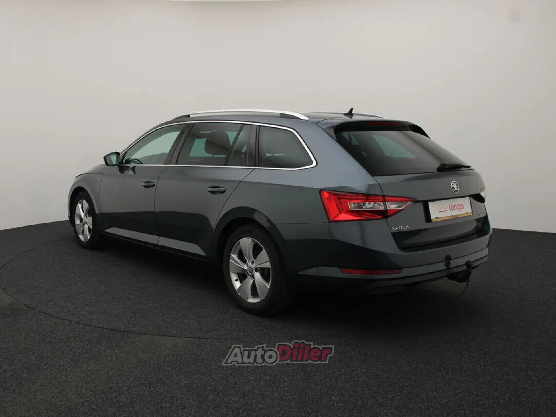Skoda Superb Ambition Business 1.6 88kW 2015, kuva 7/10