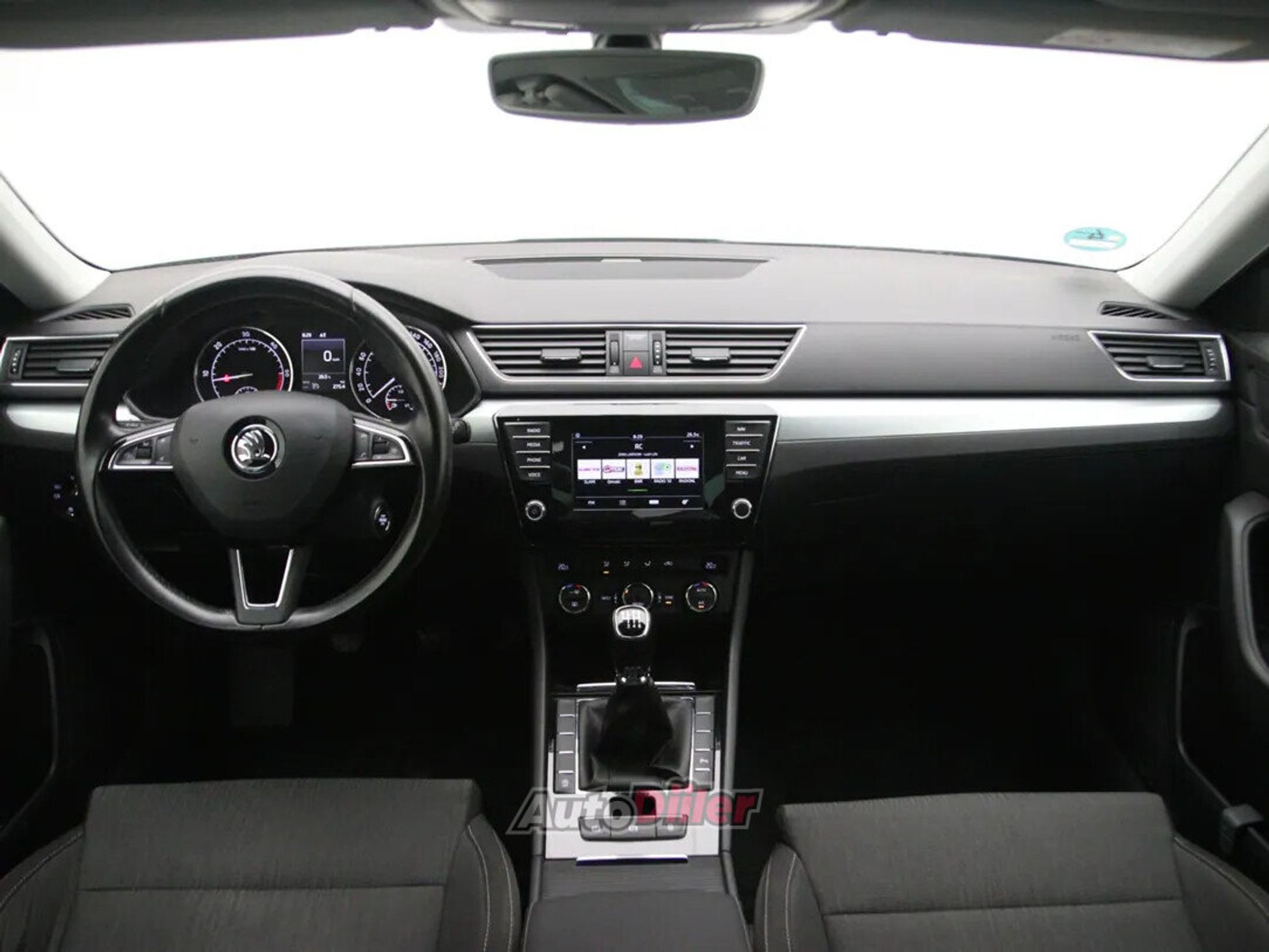 Skoda Superb Ambition Business 1.6 88kW 2015, kuva 2/10