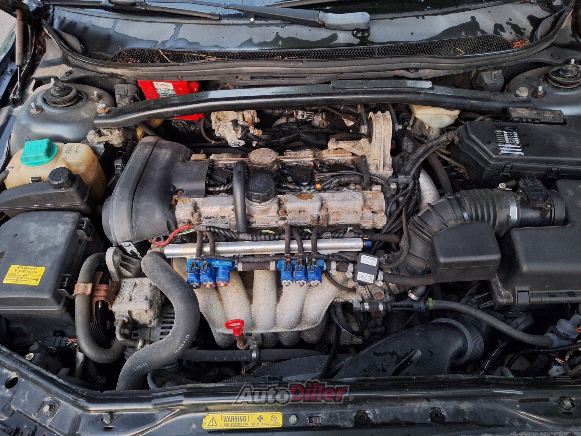 Volvo V70 LPG 2.4 103kW 2004, kuva 5/6