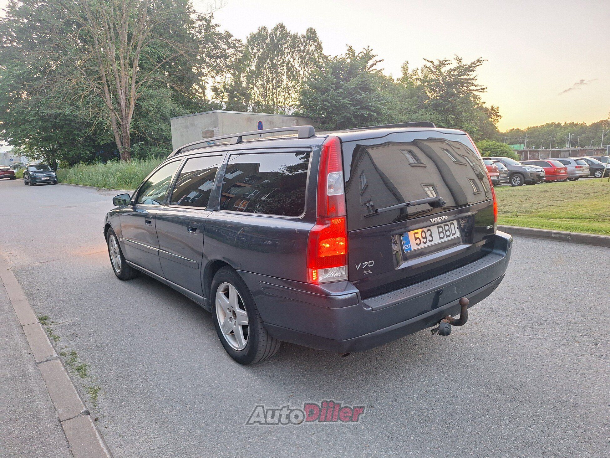 Volvo V70 LPG 2.4 103kW 2004, kuva 3/6