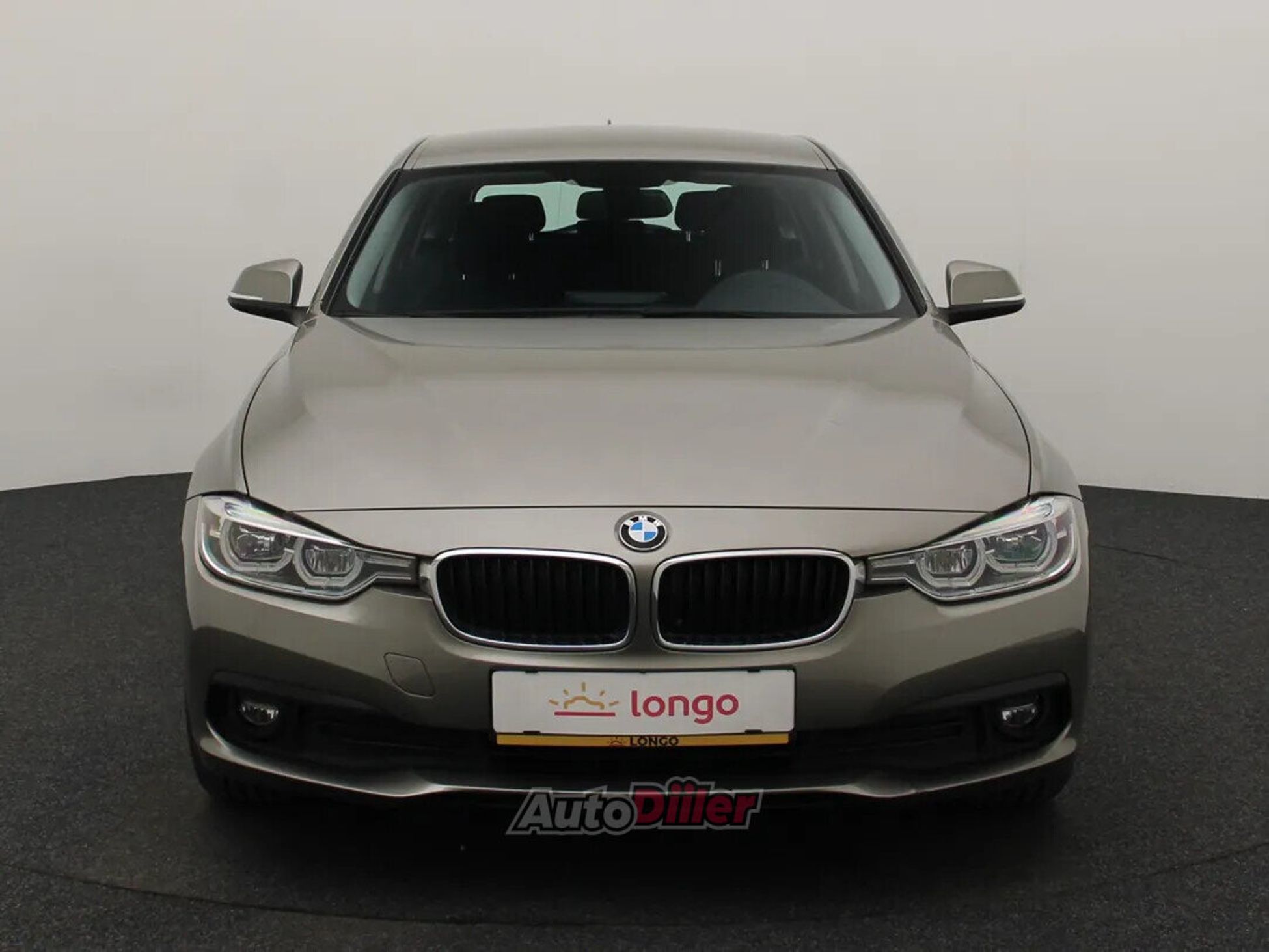 BMW 320 Centennial Executive 2.0 120kW 2016, photo 3/10