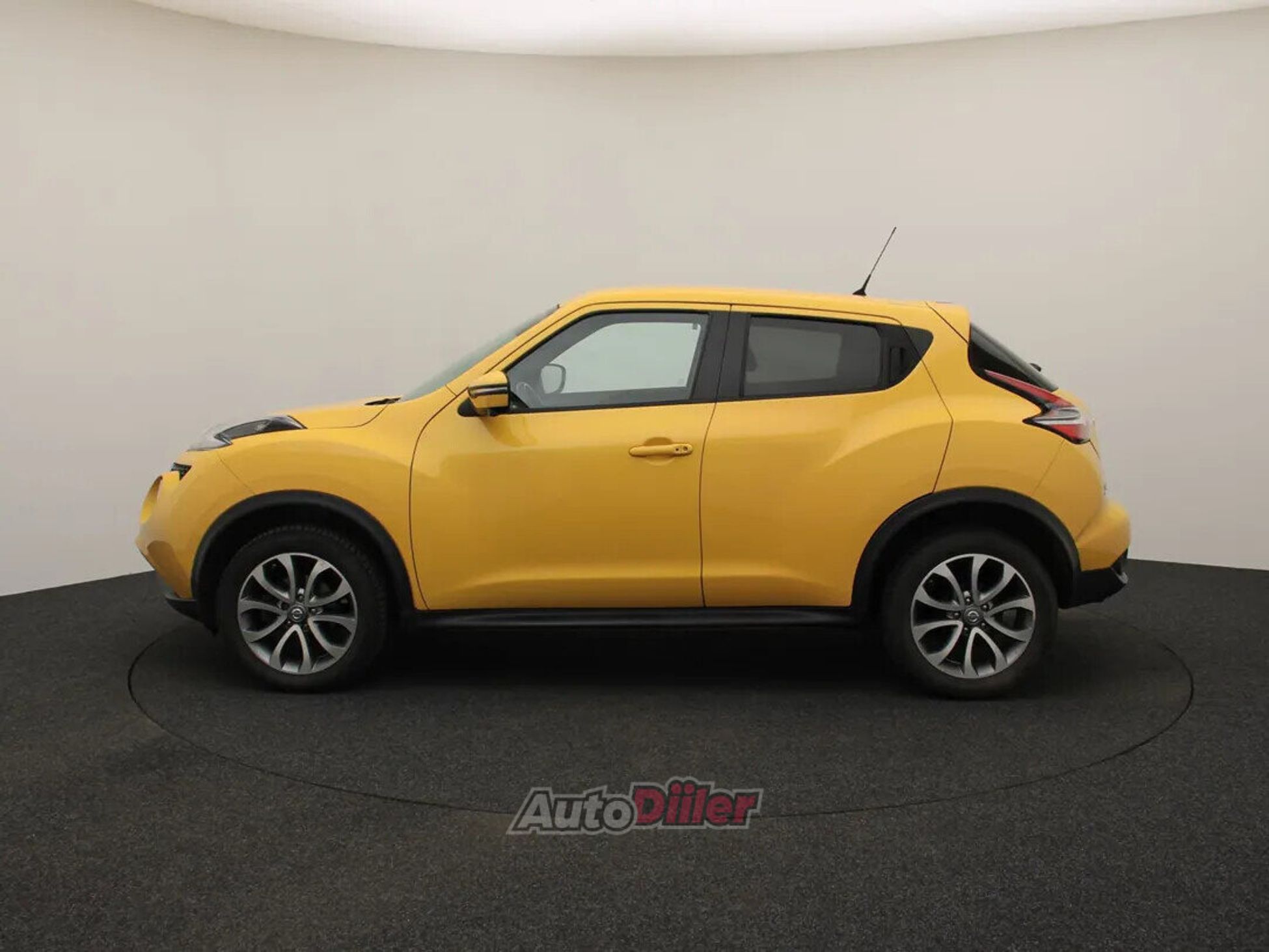 Nissan Juke N-Connecta 1.2 85kW 2015, kuva 6/10