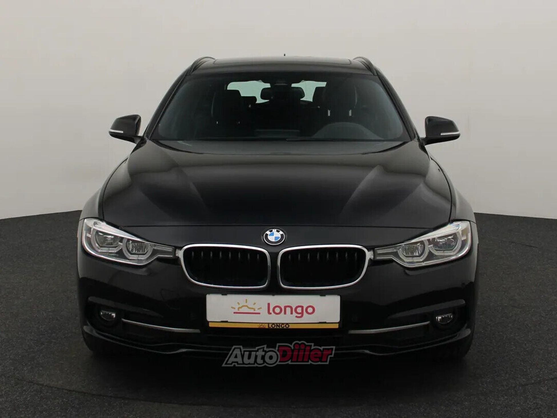 BMW 320 High Executive 2.0 120kW 2017, photo 3/10
