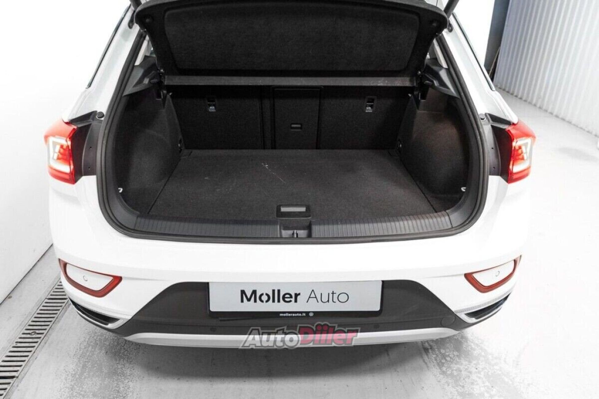 Volkswagen T-Roc 1.5 110kW 2023, photo 7/10