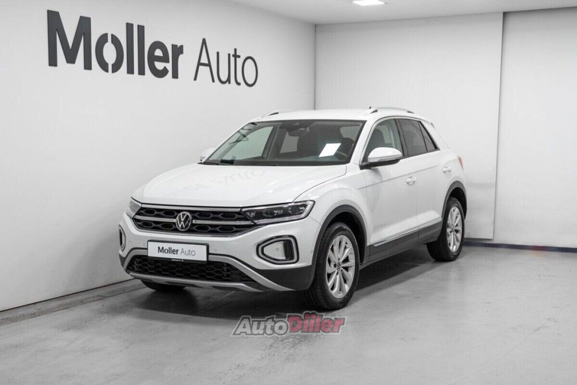 Volkswagen T-Roc 1.5 110kW 2023, photo 3/10