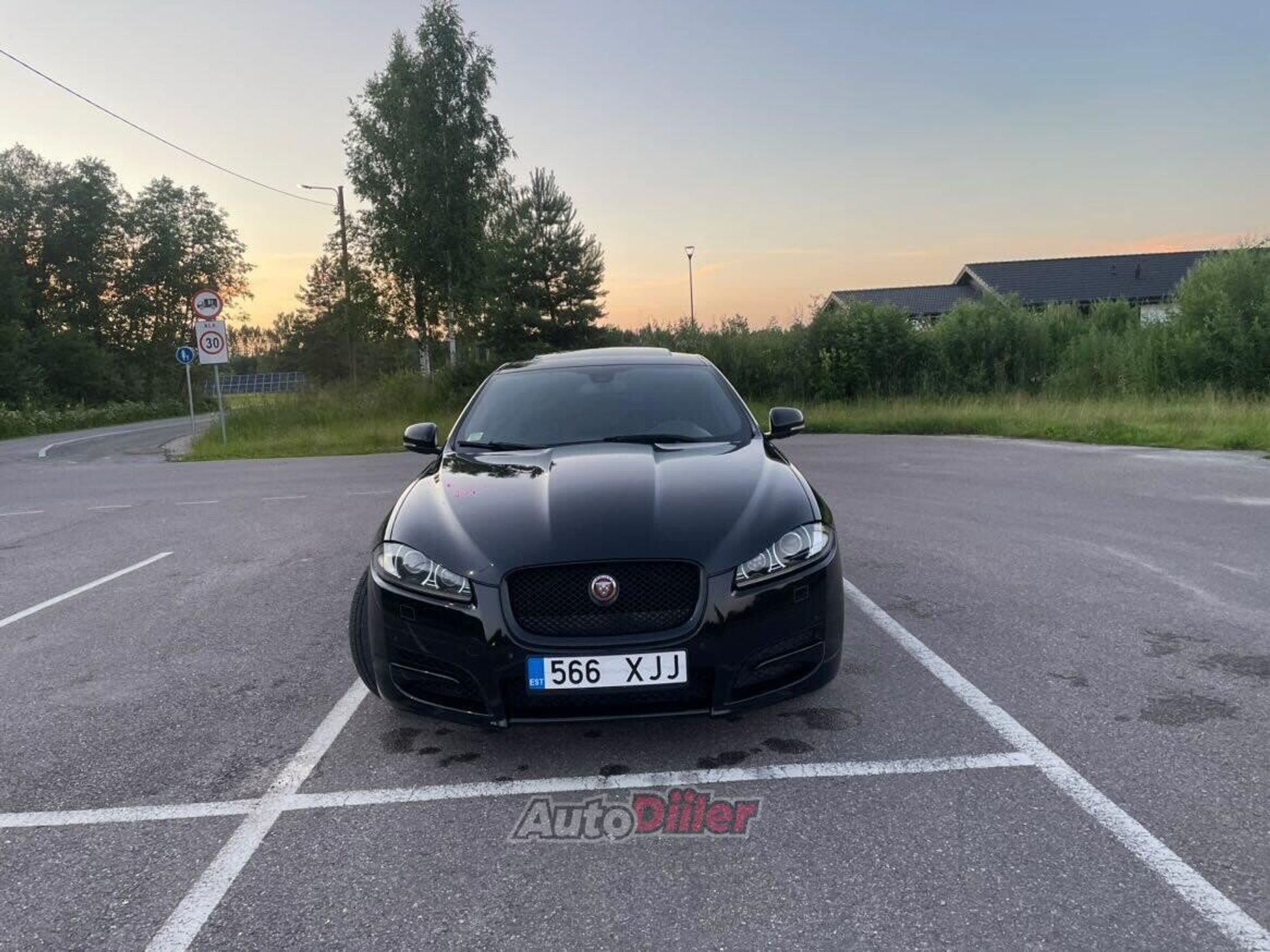 Jaguar XF R-Sport 3.0 177kW 2015, photo 3/10