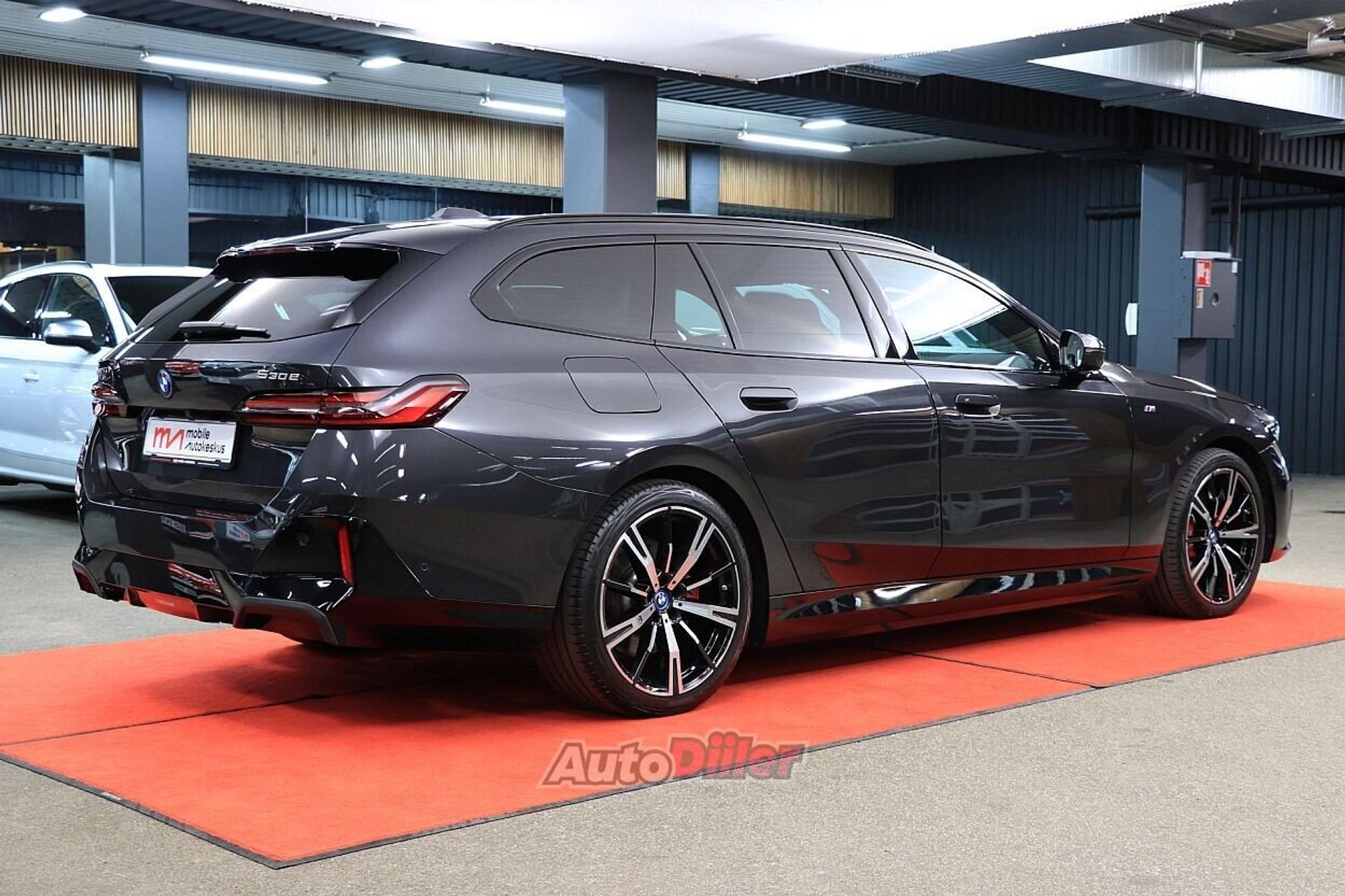 BMW 530 M-Sportpakett 2.0 140kW 2024, kuva 3/10