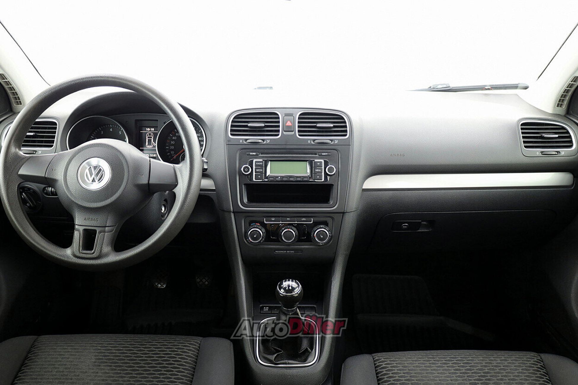 Volkswagen Golf 1.6 75kW 2010, photo 5/7