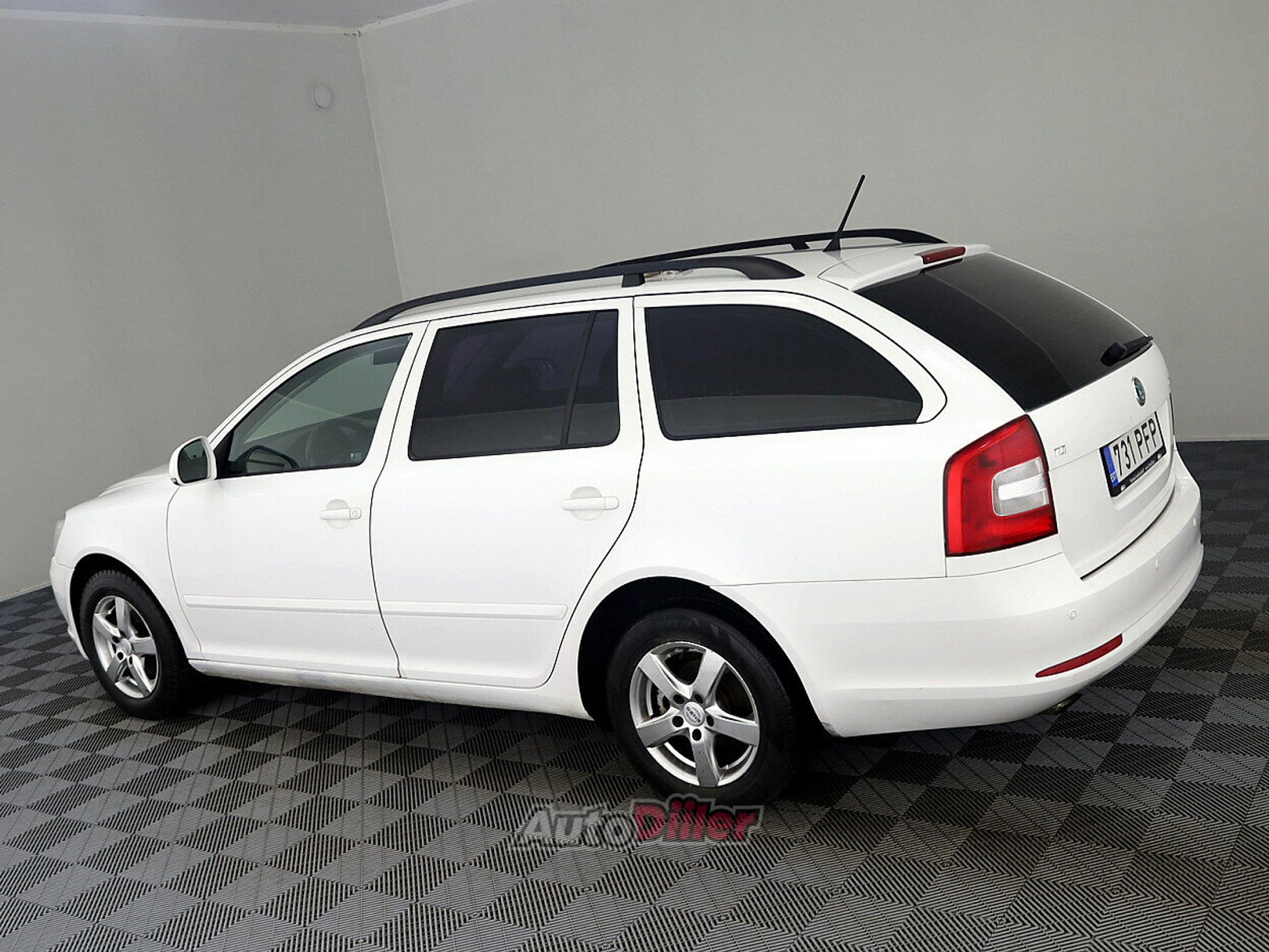 Skoda Octavia 1.6 77kW 2012, photo 4/7