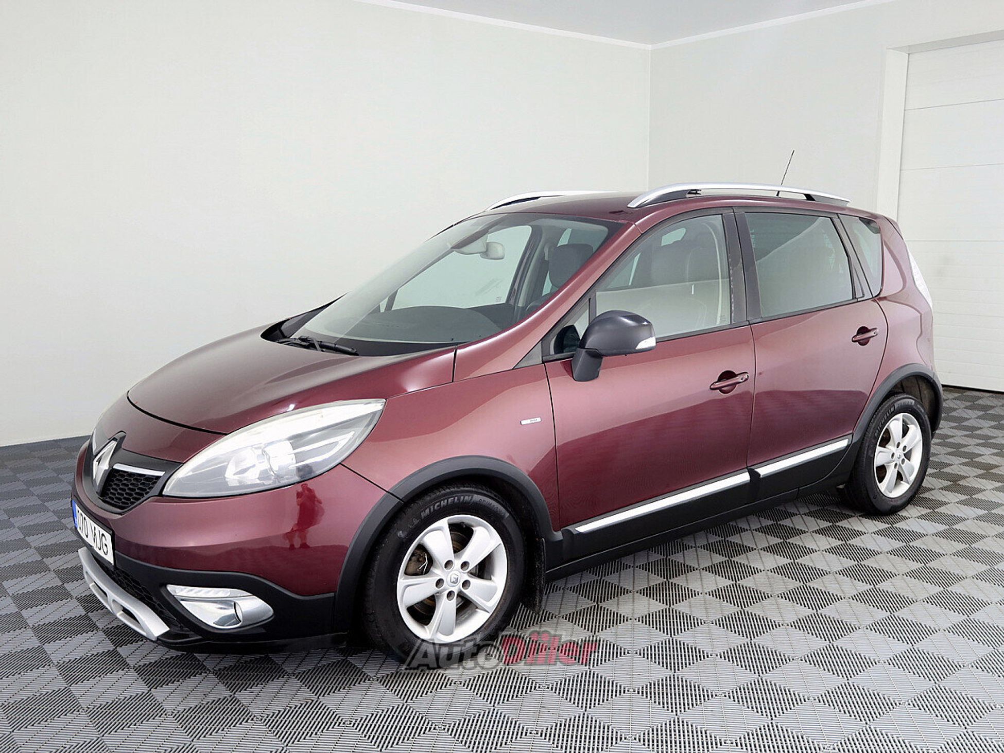 Renault Scenic 1.6 96kW 2013, photo 2/9