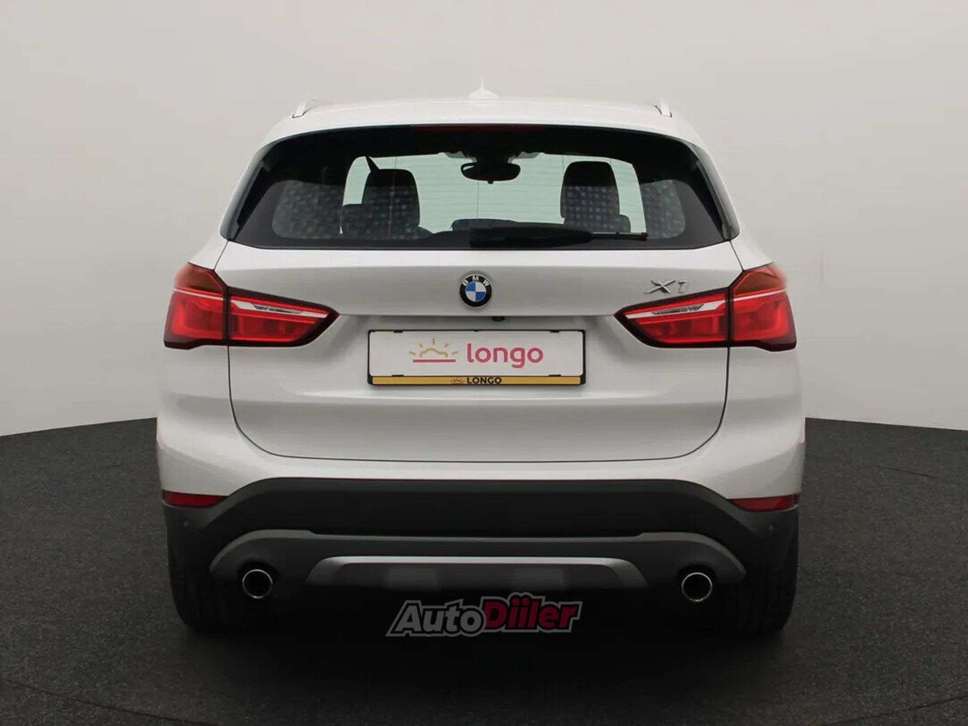 BMW X1 High Executive 2.0 141kW 2017, photo 5/10