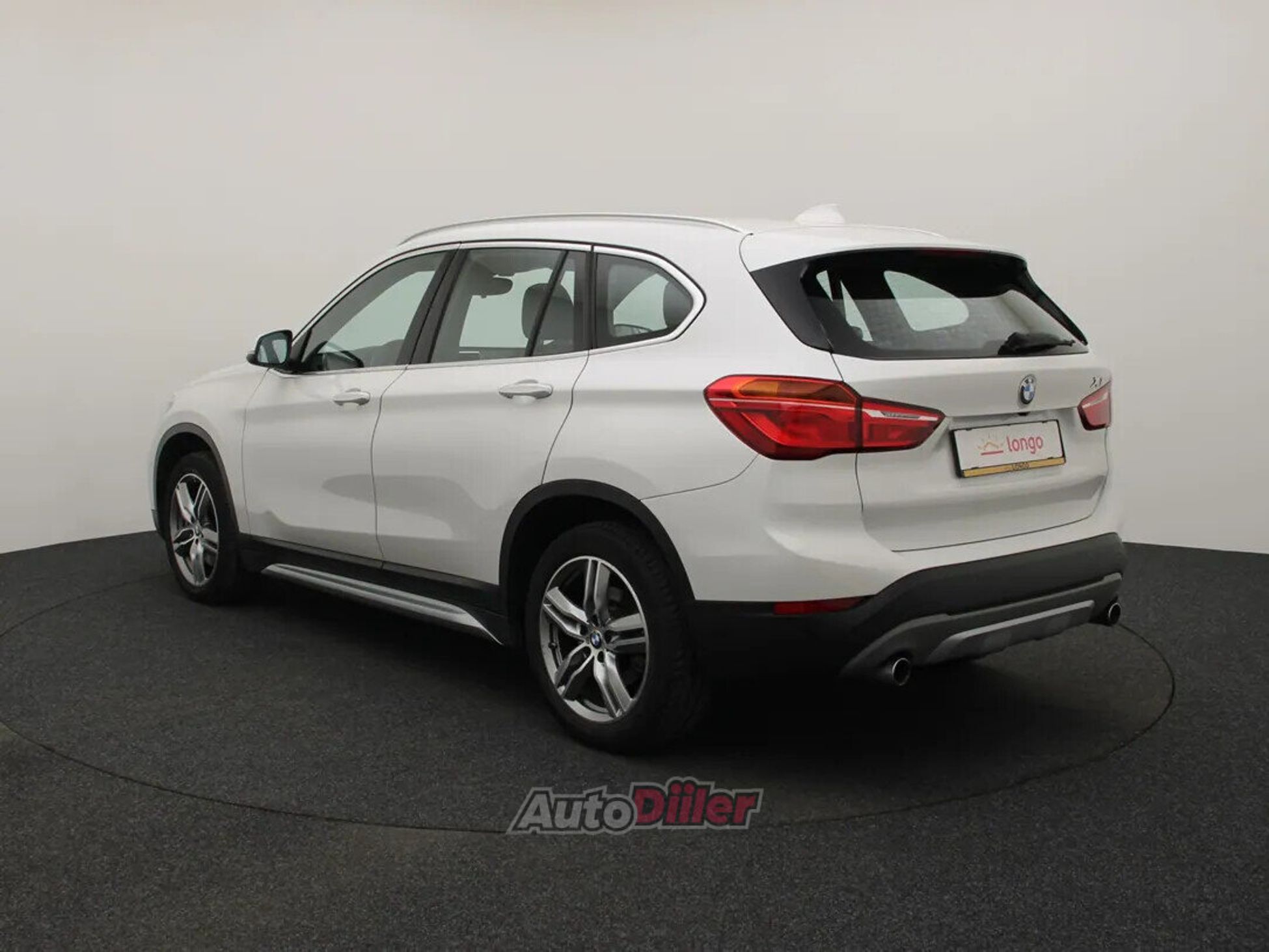 BMW X1 High Executive 2.0 141kW 2017, photo 7/10