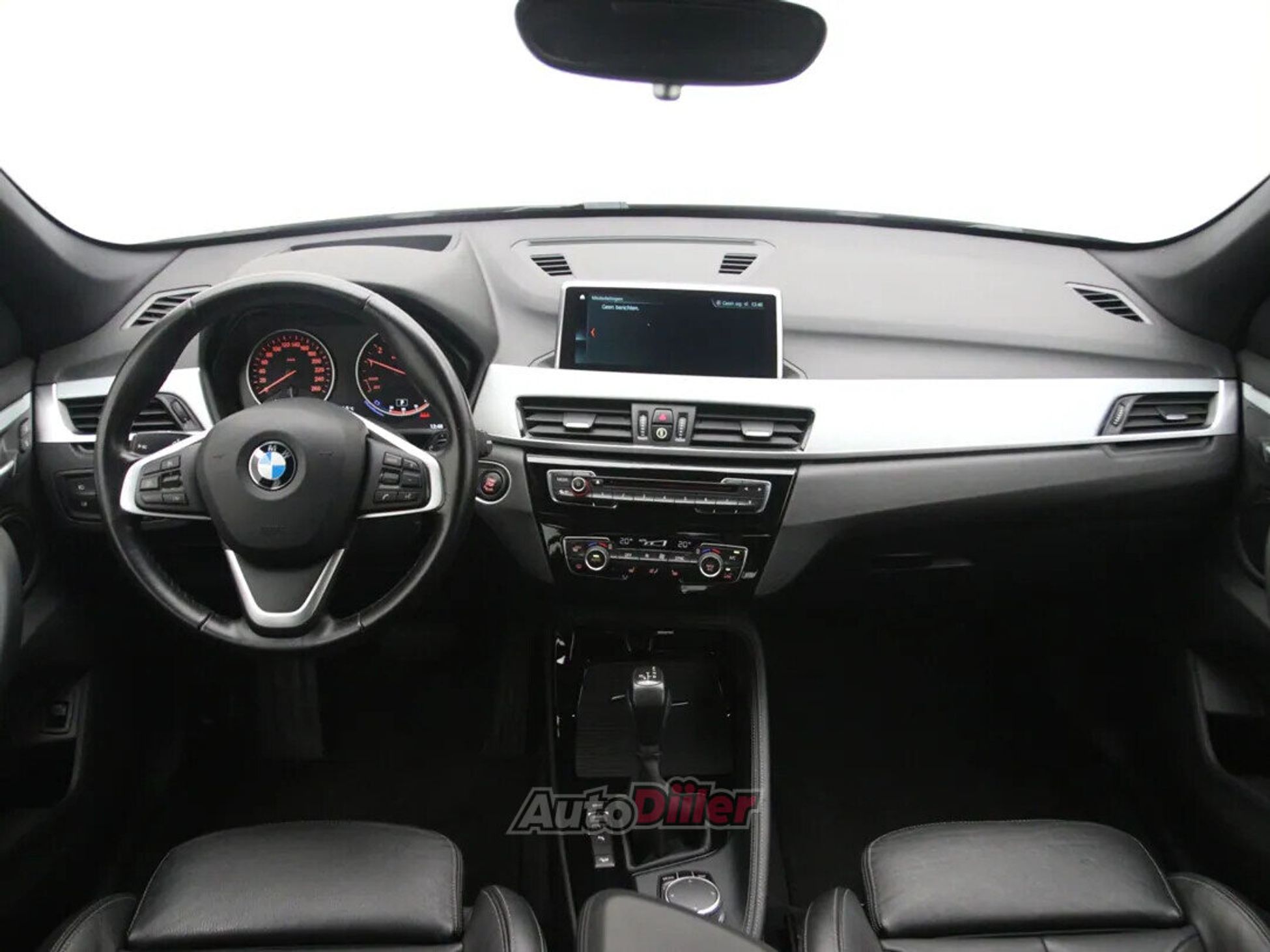 BMW X1 High Executive 2.0 141kW 2017, photo 2/10
