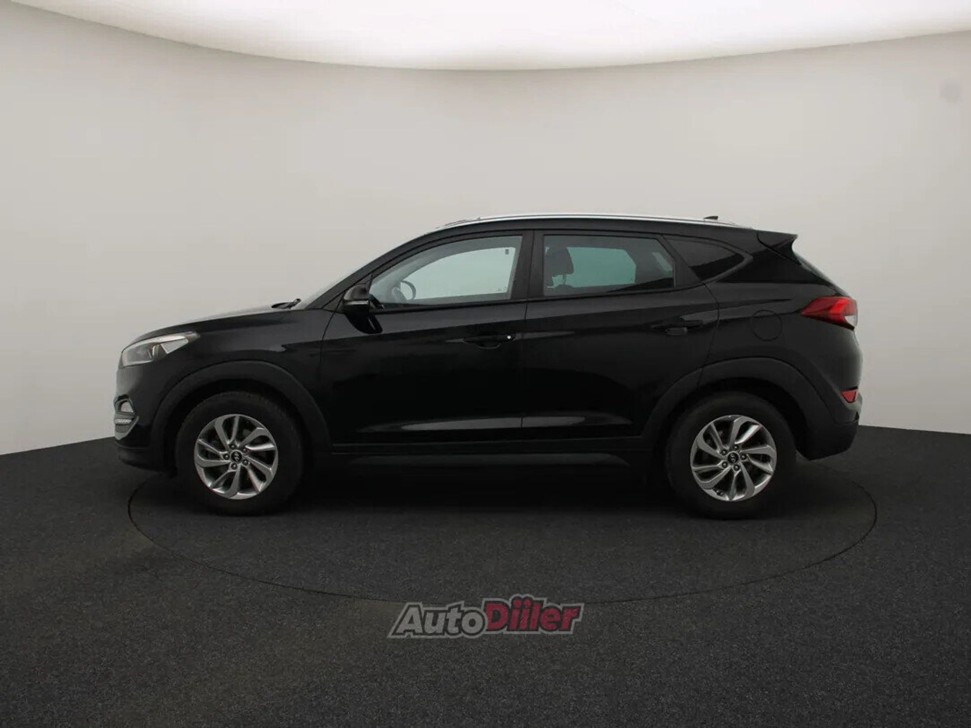 Hyundai Tucson Classic 1.7 85kW 2016, kuva 6/10