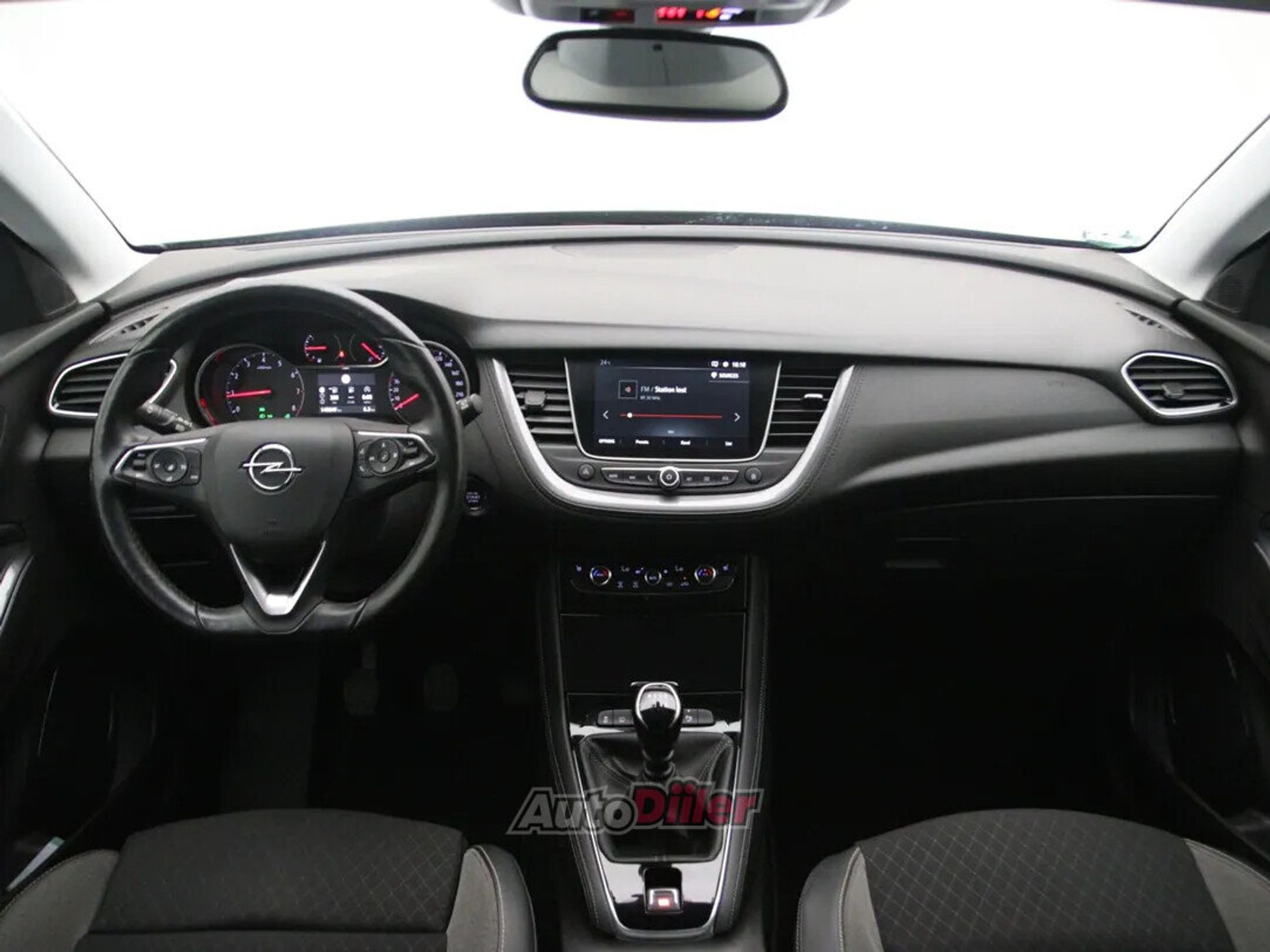Opel Grandland X Innovation 1.5 96kW 2021, photo 2/10