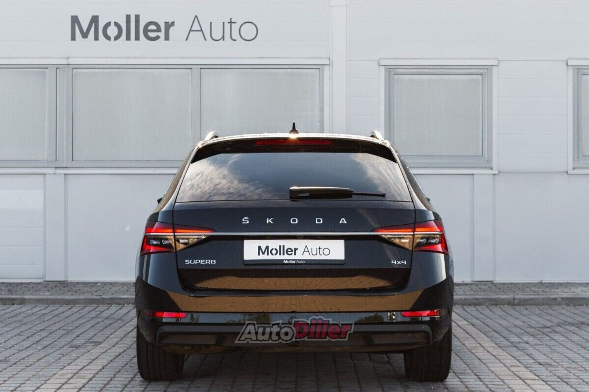 Skoda Superb 2.0 147kW 2023, photo 4/10