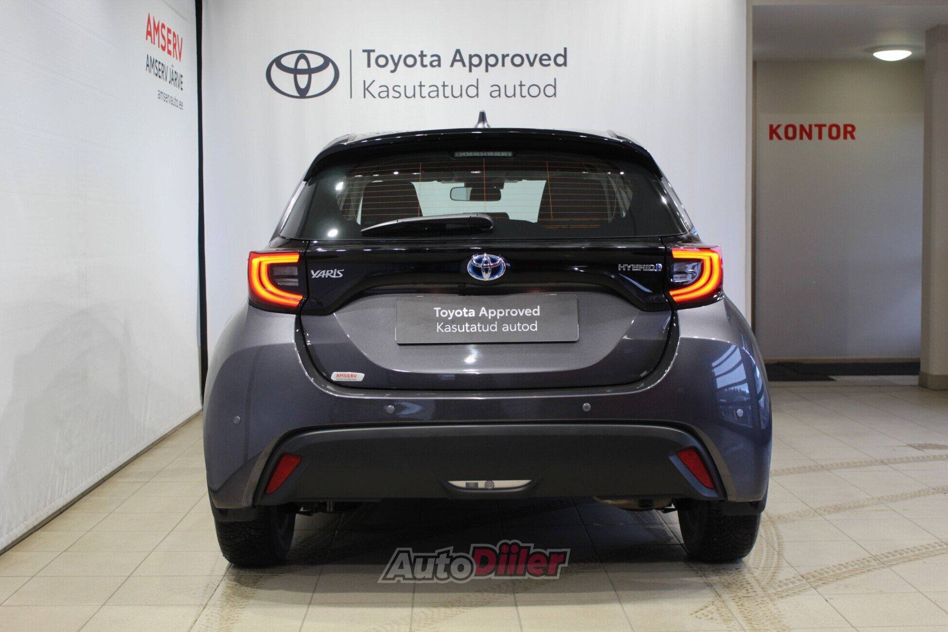 Toyota Yaris Petrol, Automatic 1.5 68kW 2022, kuva 4/10