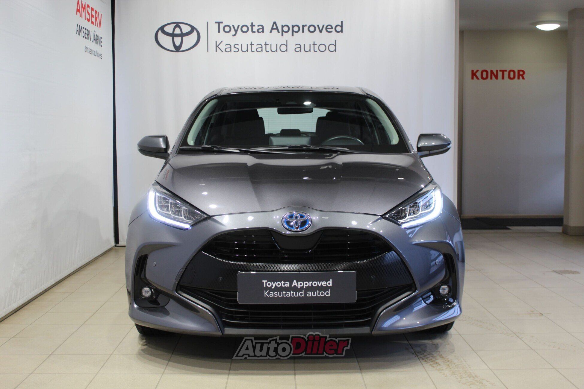 Toyota Yaris Petrol, Automatic 1.5 68kW 2022, kuva 5/10