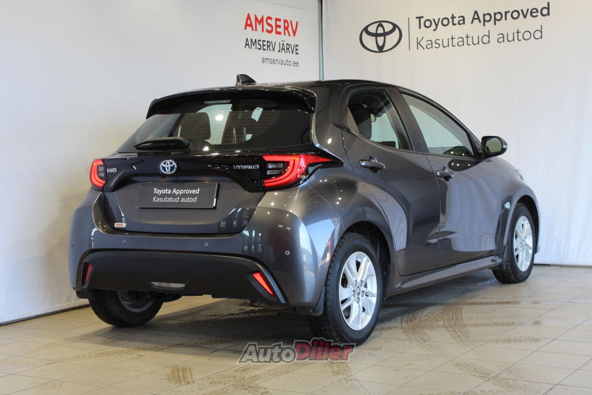 Toyota Yaris Petrol, Automatic 1.5 68kW 2022, photo 2/10