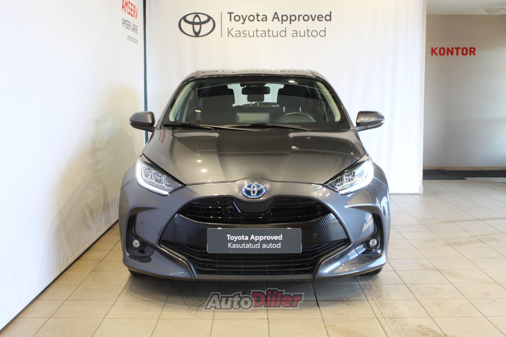 Toyota Yaris Petrol, Automatic 1.5 68kW 2022, photo 5/10
