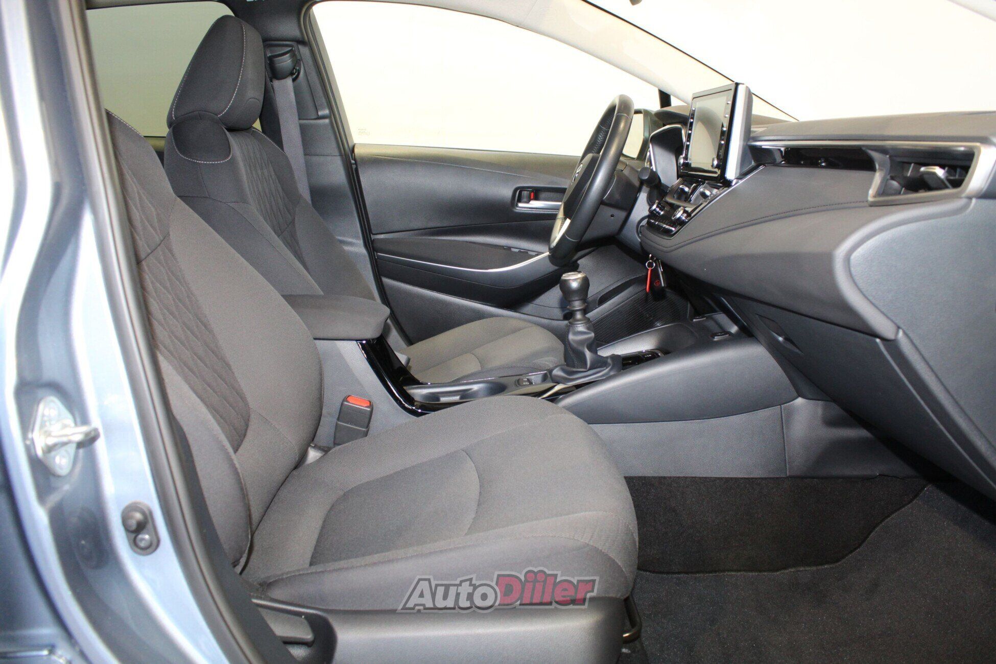 Toyota Corolla 2023, photo 6/10