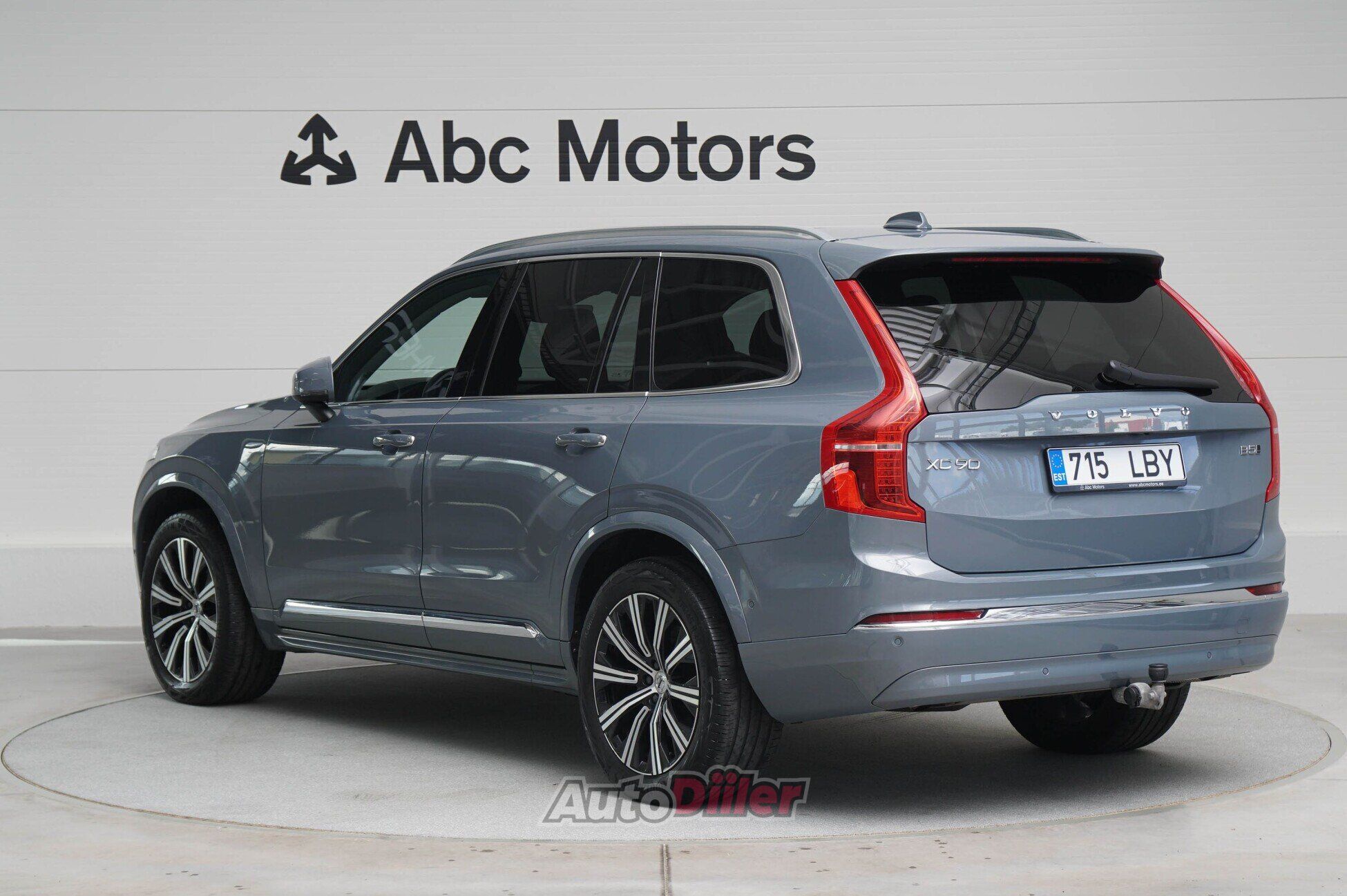 Volvo XC90 2023, photo 6/10