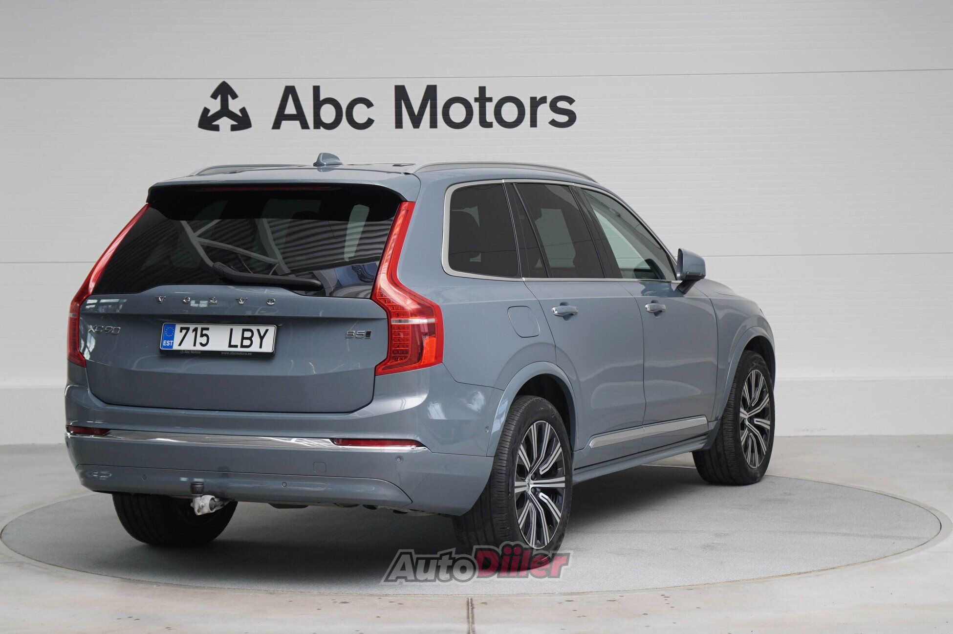 Volvo XC90 2023, photo 4/10