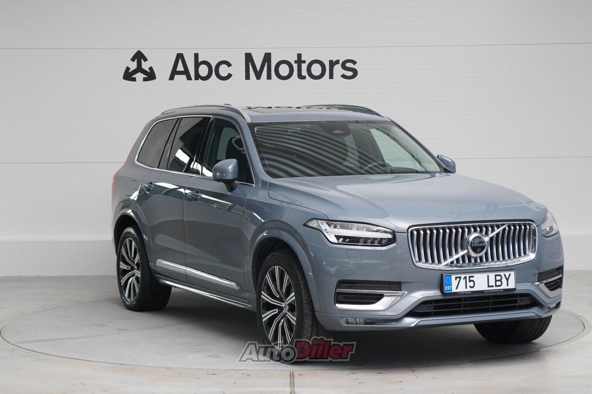 Volvo XC90 2023, photo 3/10