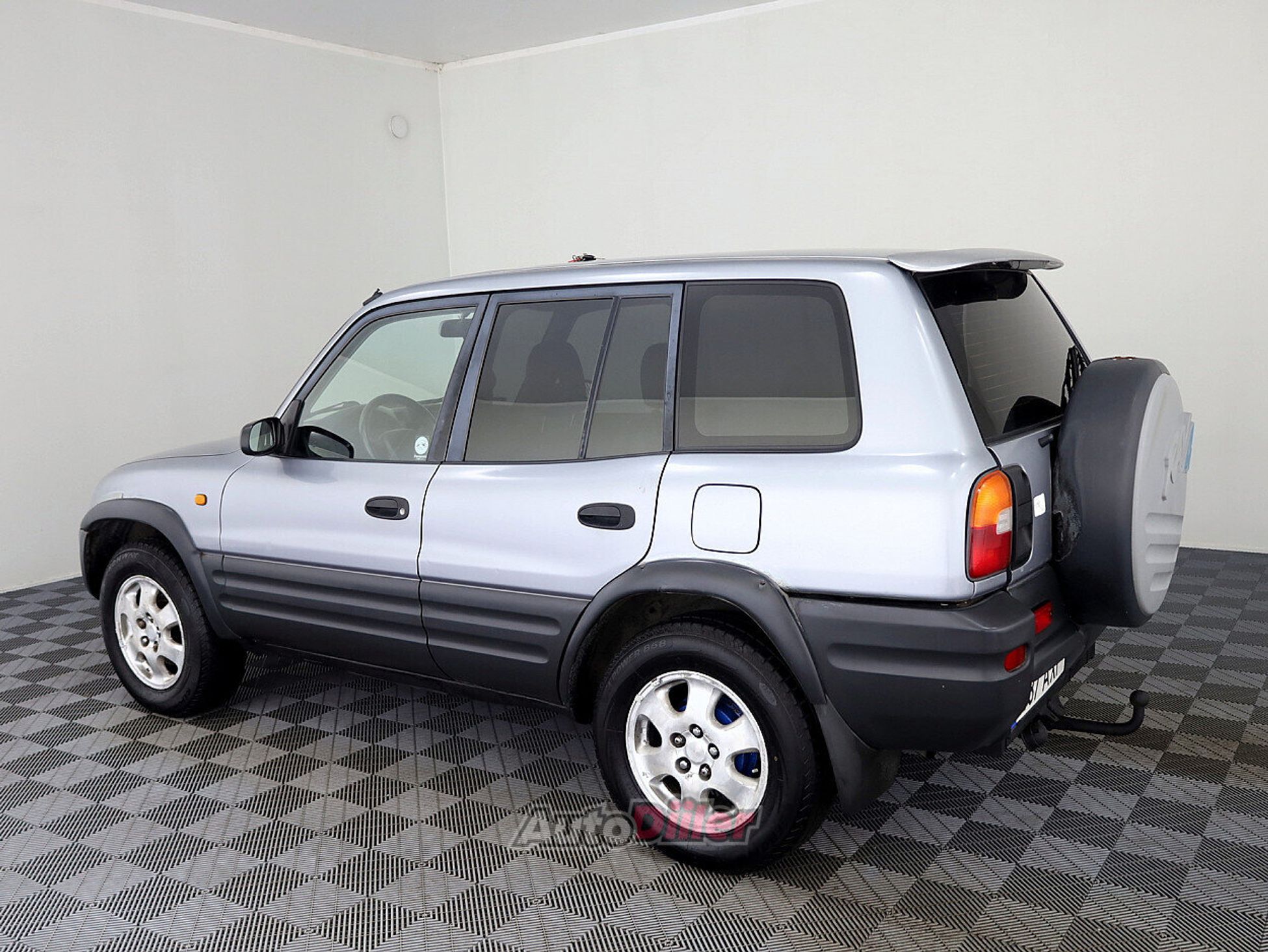Toyota RAV4 2.0 95kW 1996, kuva 4/7