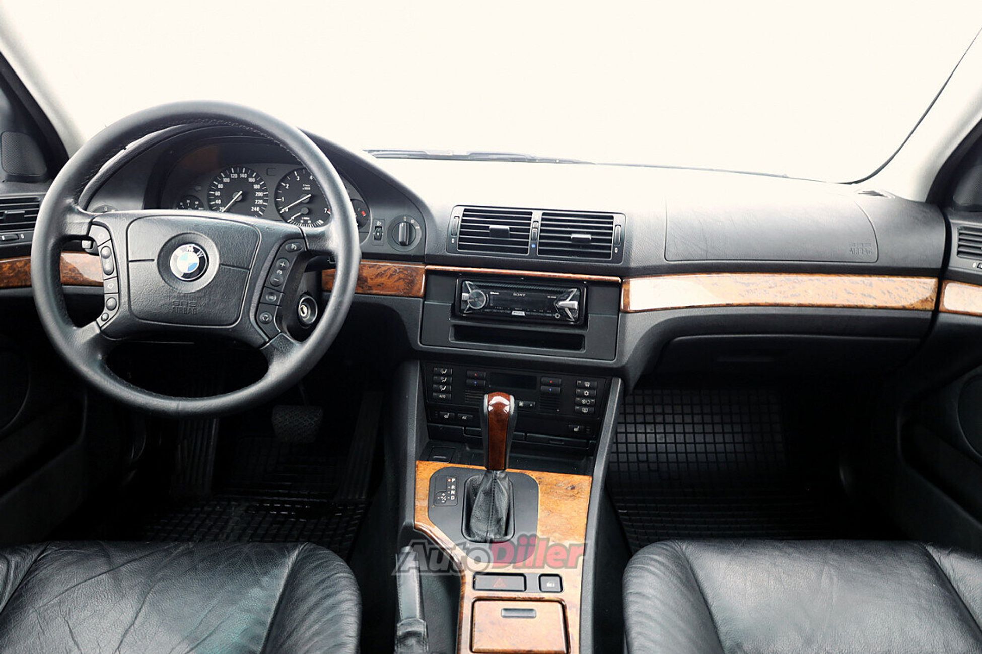 BMW 523 2.5 125kW 2000, photo 5/7