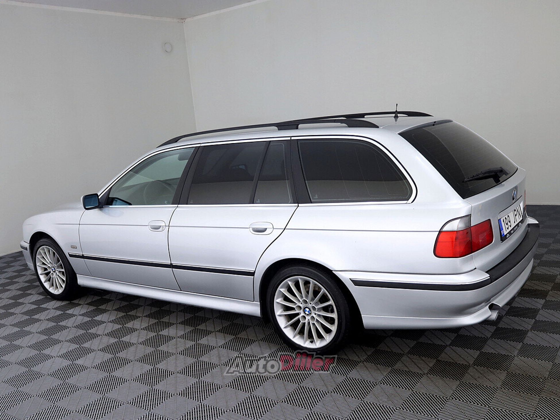 BMW 523 2.5 125kW 2000, photo 4/7