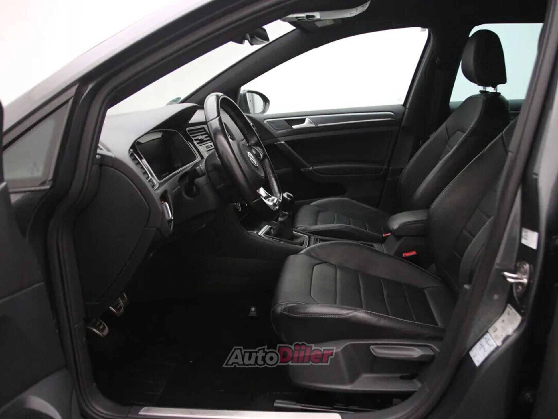 Volkswagen Golf 2019, photo 4/10