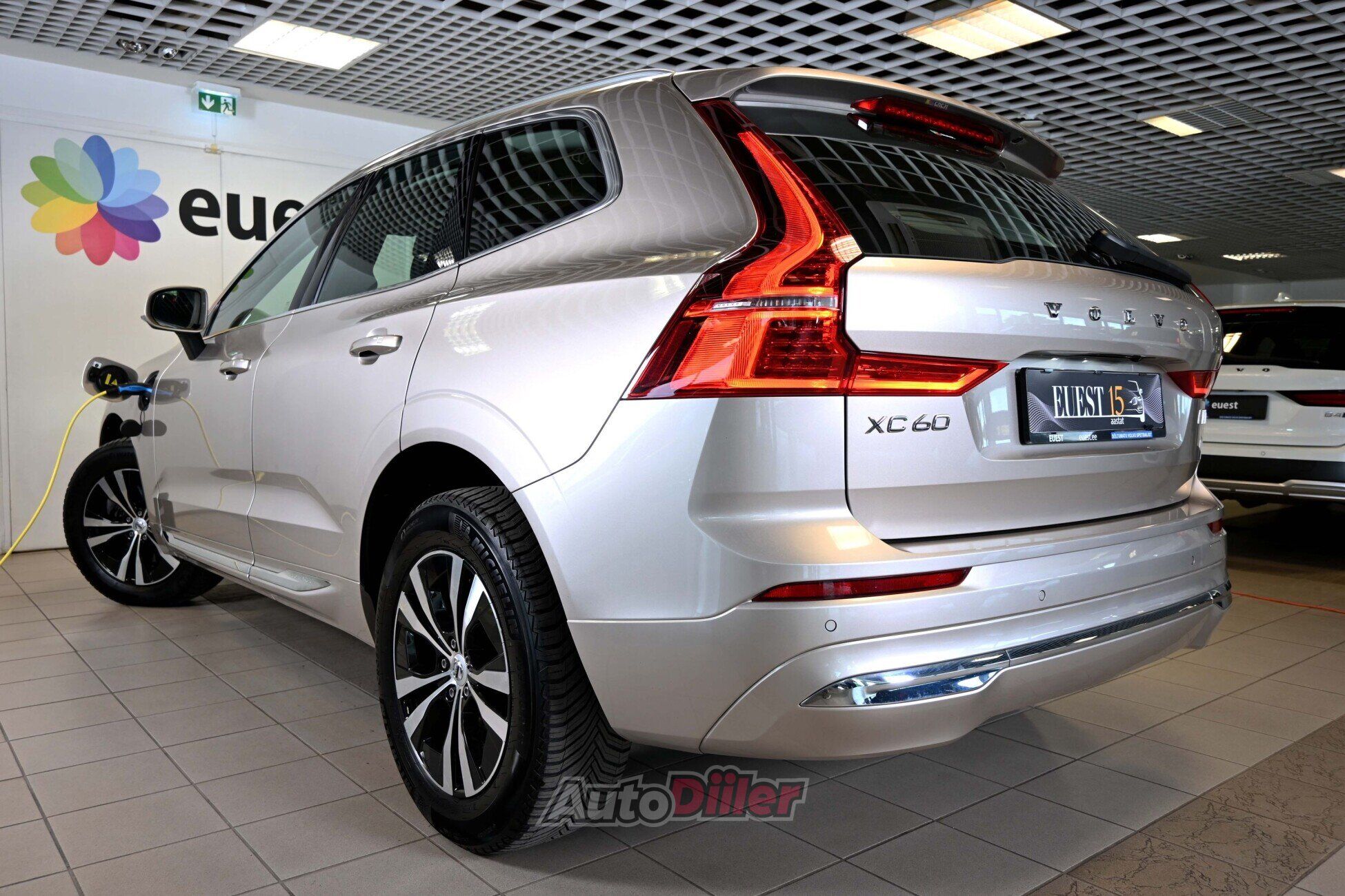 Volvo XC60 2022, photo 3/10