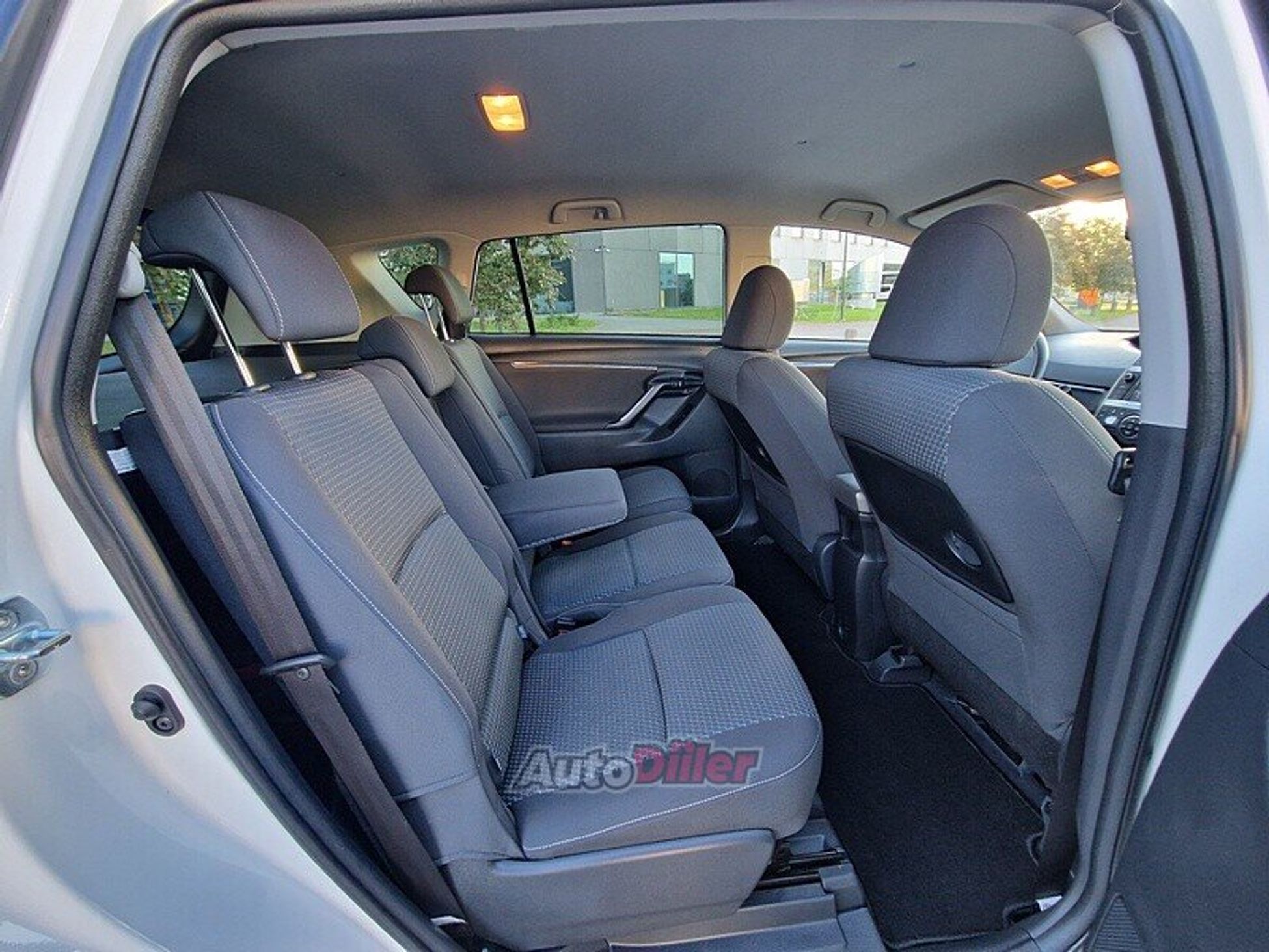 Toyota Verso 2014, photo 5/10