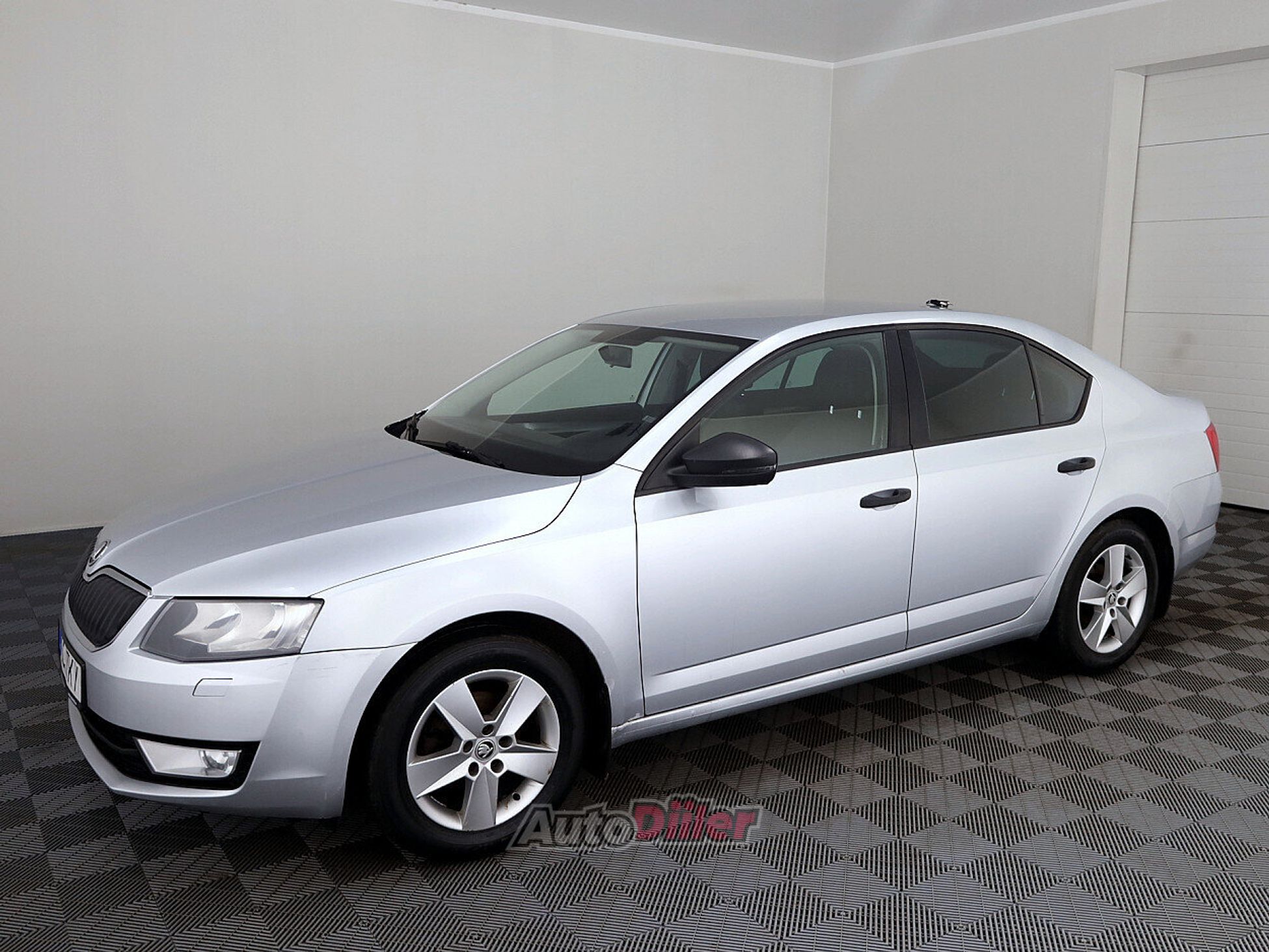Skoda Octavia 1.2 63kW 2014, kuva 2/8