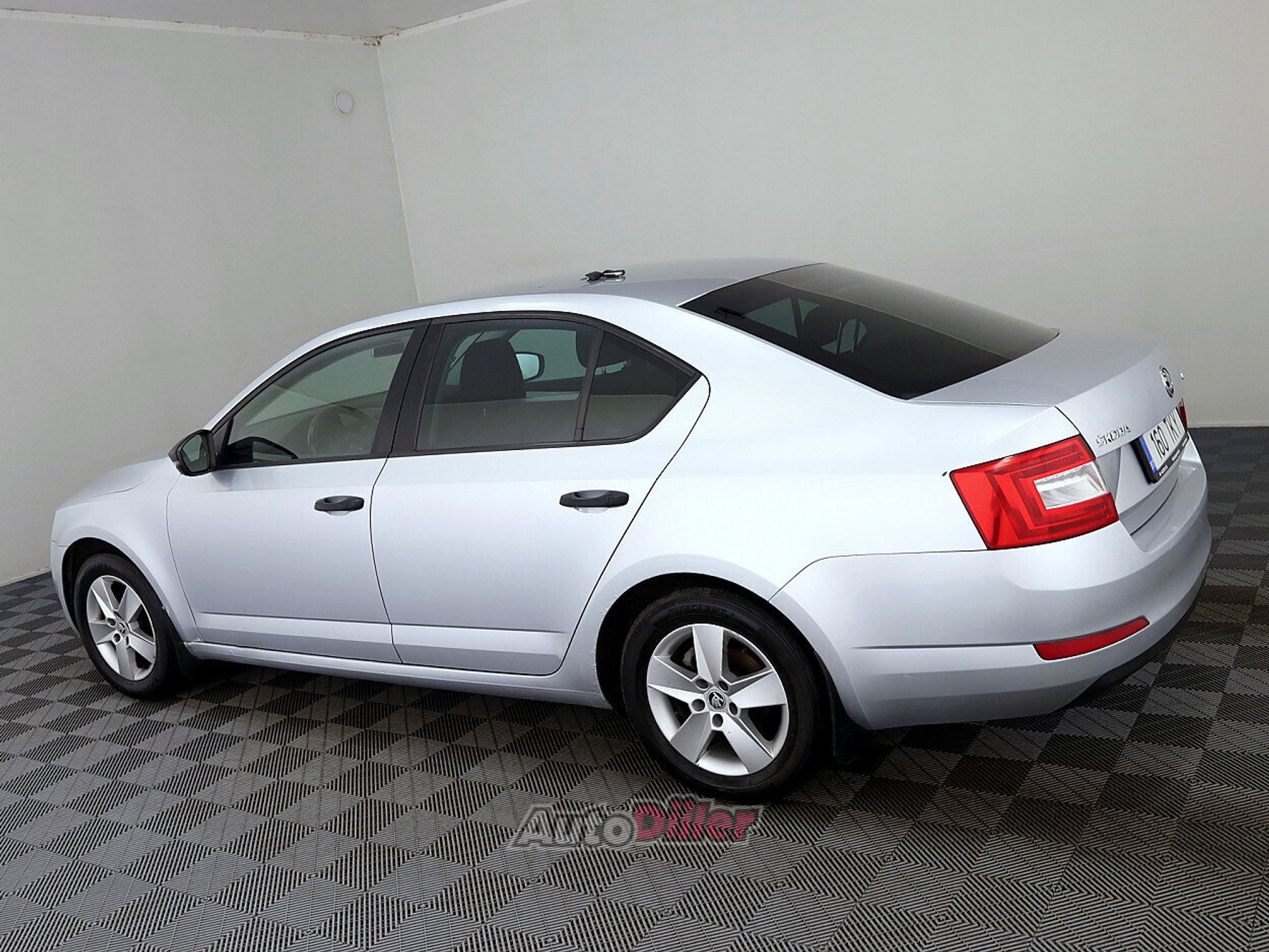 Skoda Octavia 1.2 63kW 2014, kuva 4/8