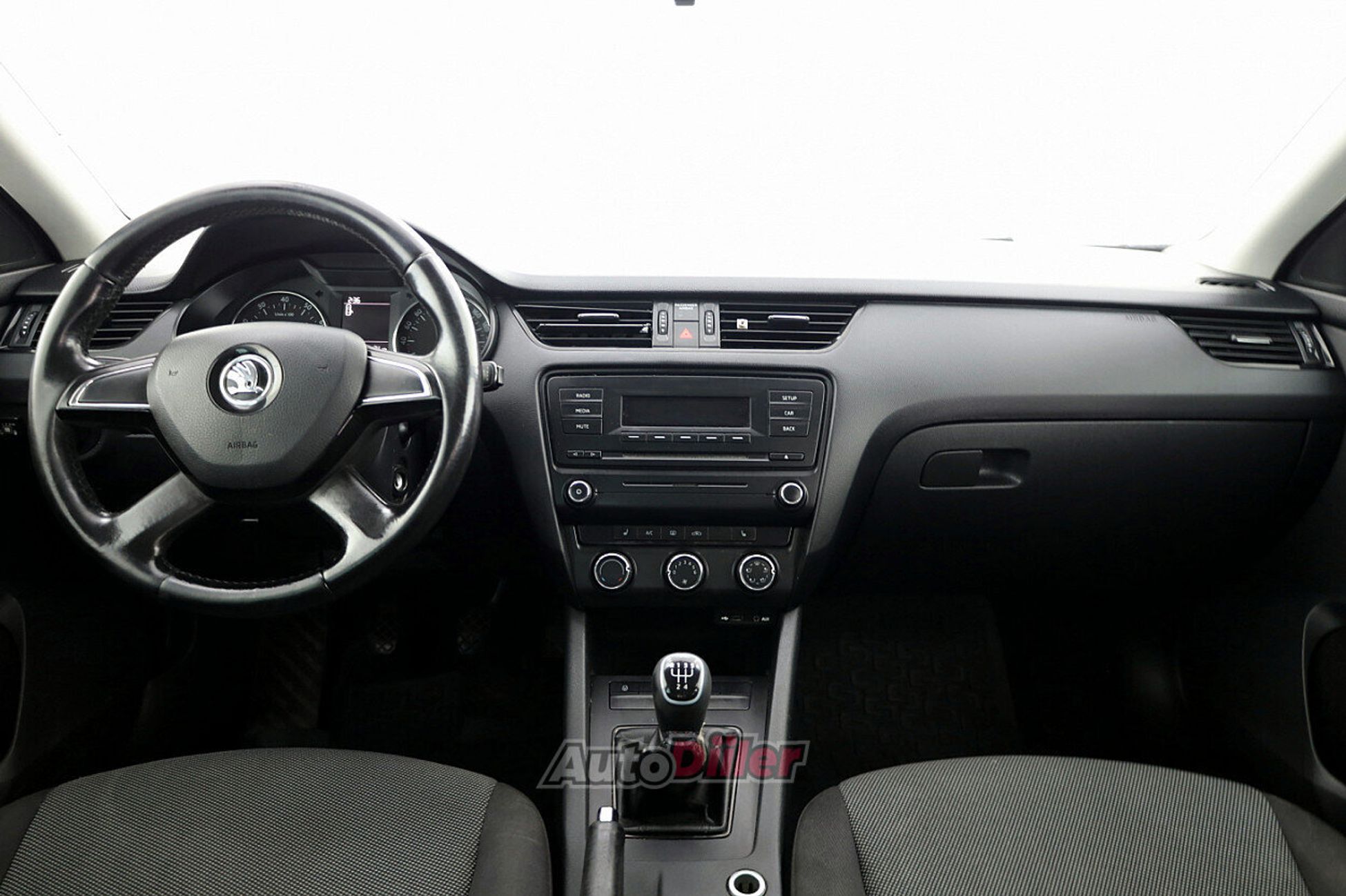 Skoda Octavia 1.2 63kW 2014, kuva 5/8