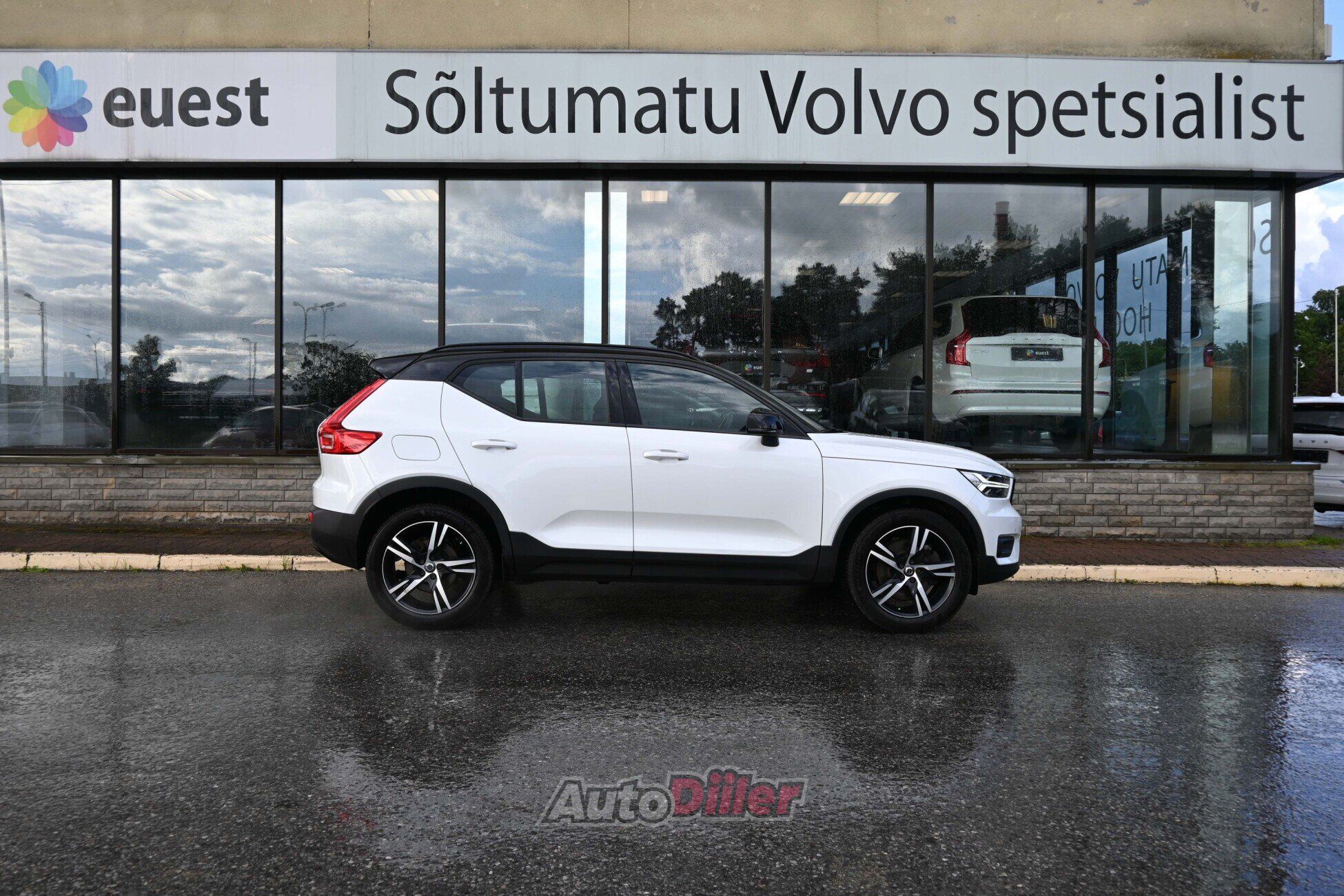 Volvo XC40 2020, photo 7/10