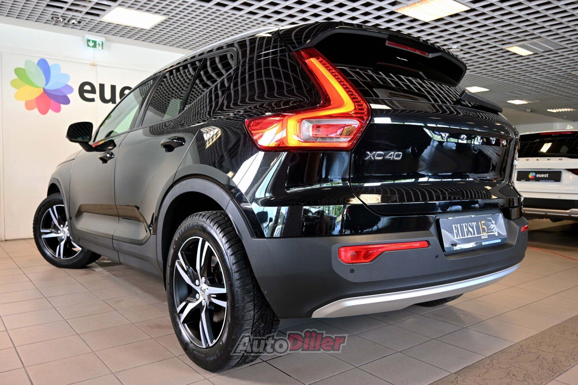 Volvo XC40 2019, photo 3/10