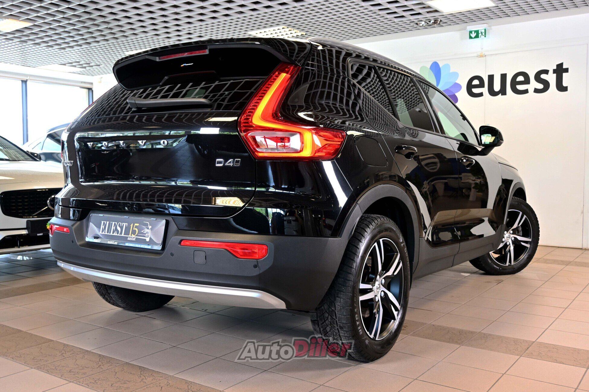 Volvo XC40 2019, photo 2/10