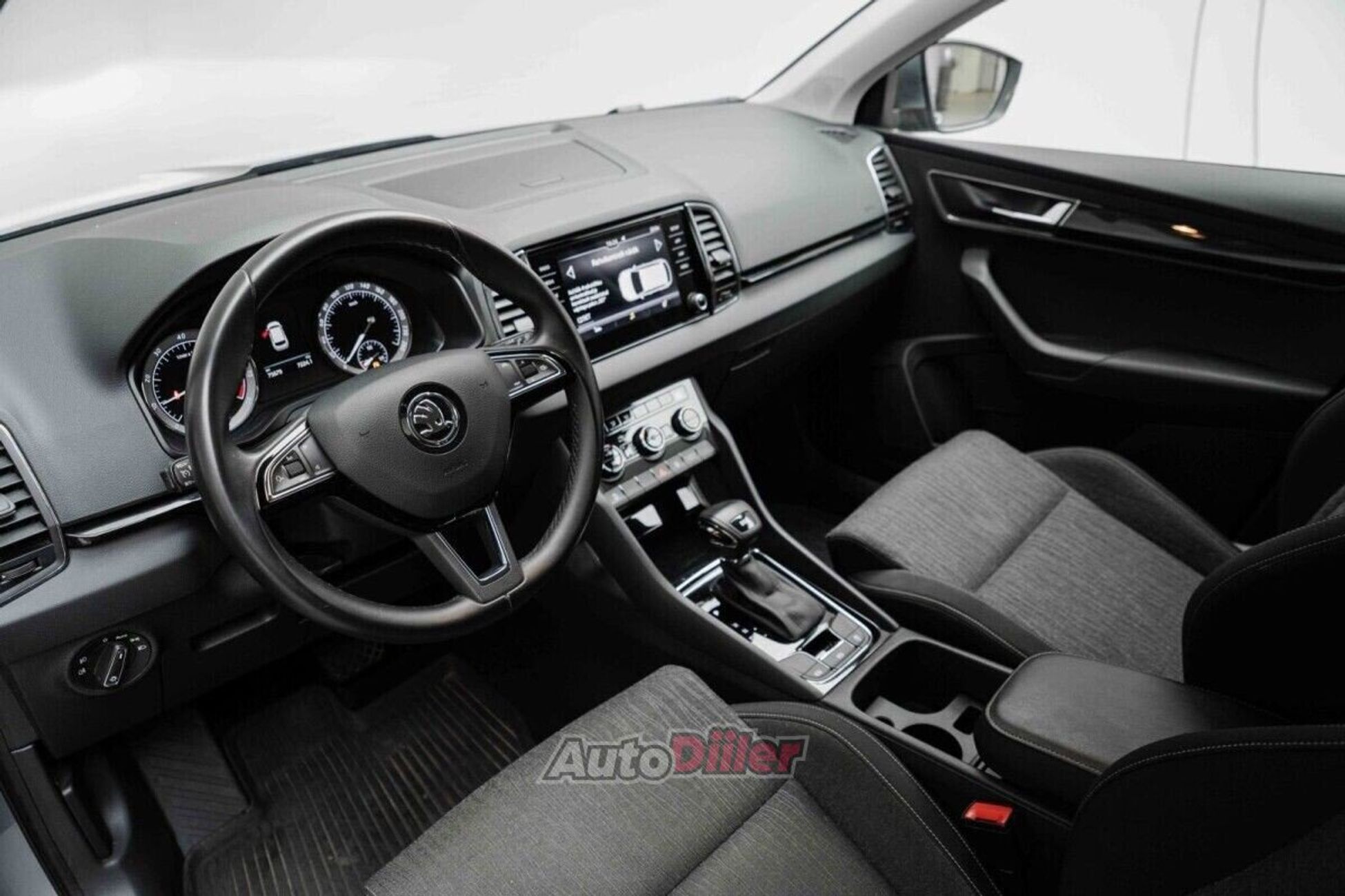 Skoda Karoq 1.5 110kW 2018, kuva 7/10
