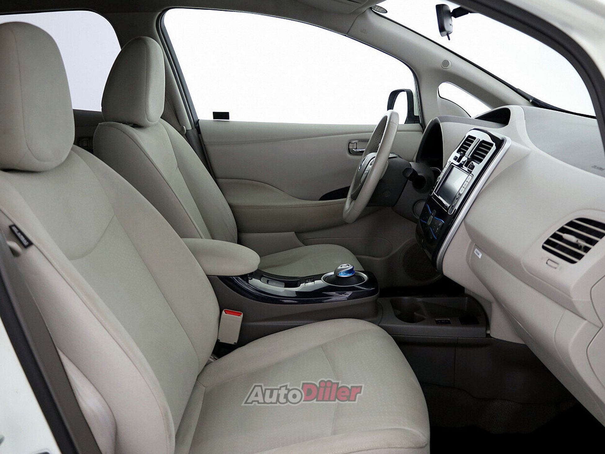 Nissan Leaf 80kW 2012, photo 6/9
