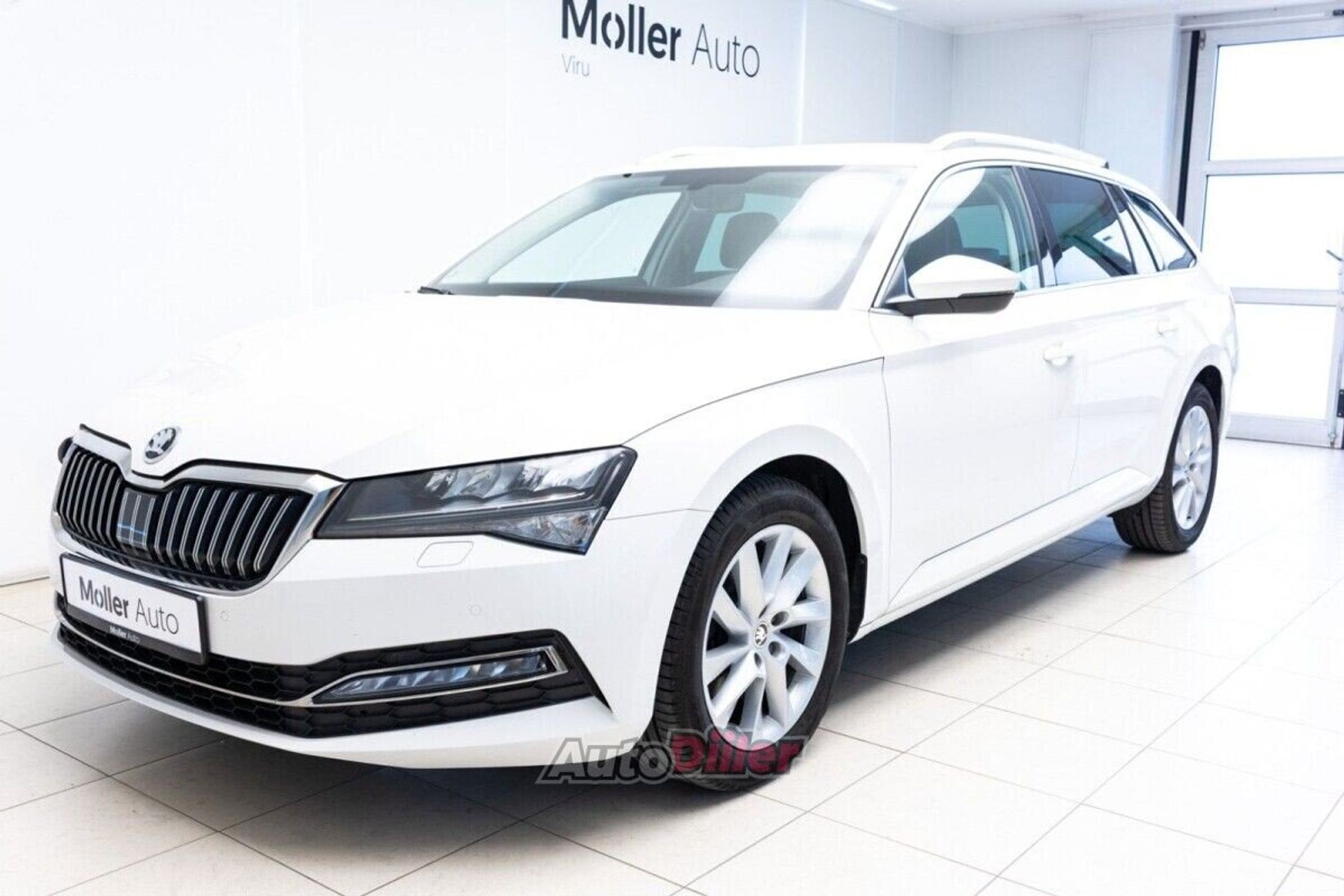 Skoda Superb 2.0 140kW 2020, kuva 2/10